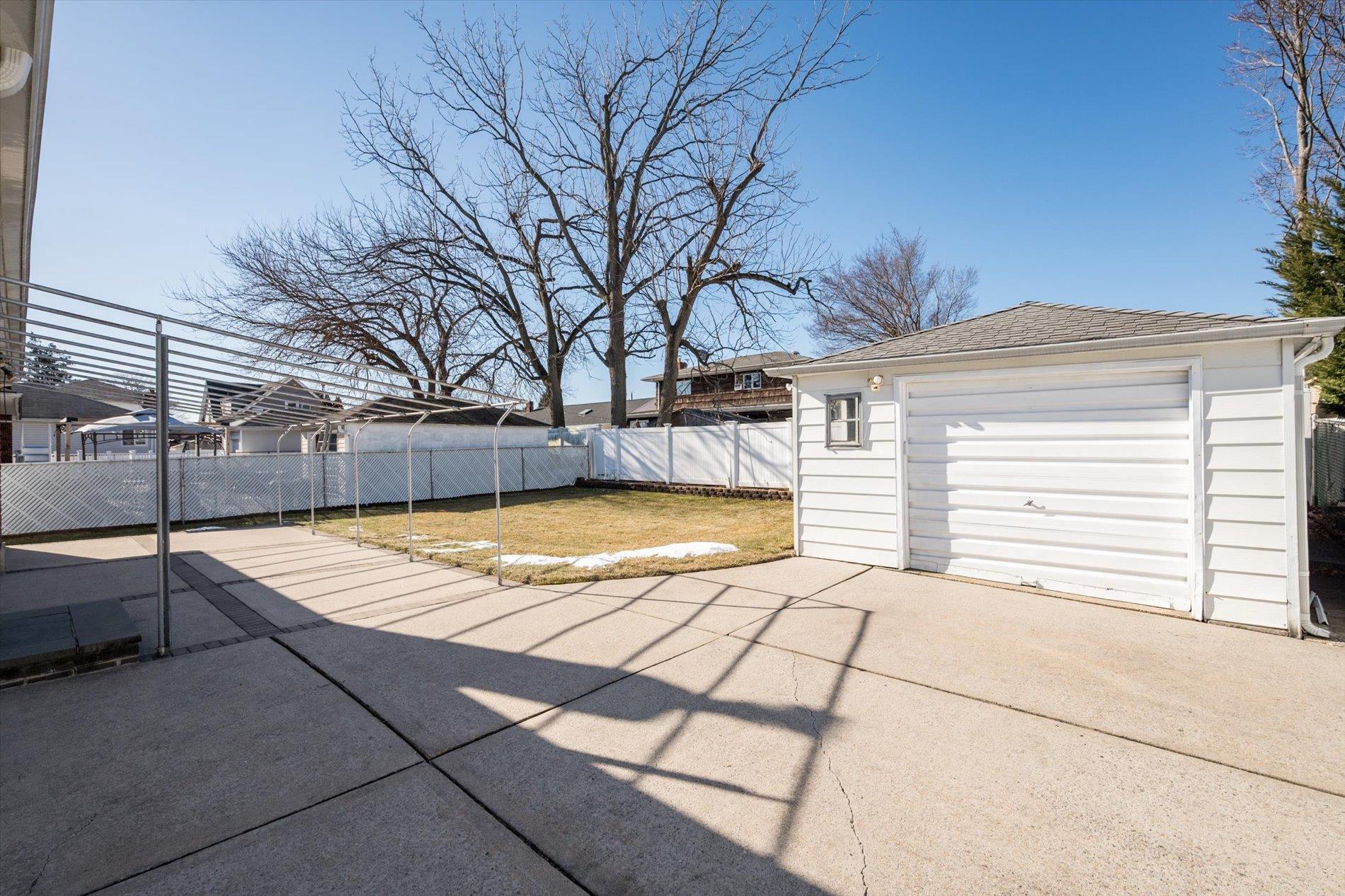 Single Family 3rd  Nassau County, NY 11714, MLS-820843-19