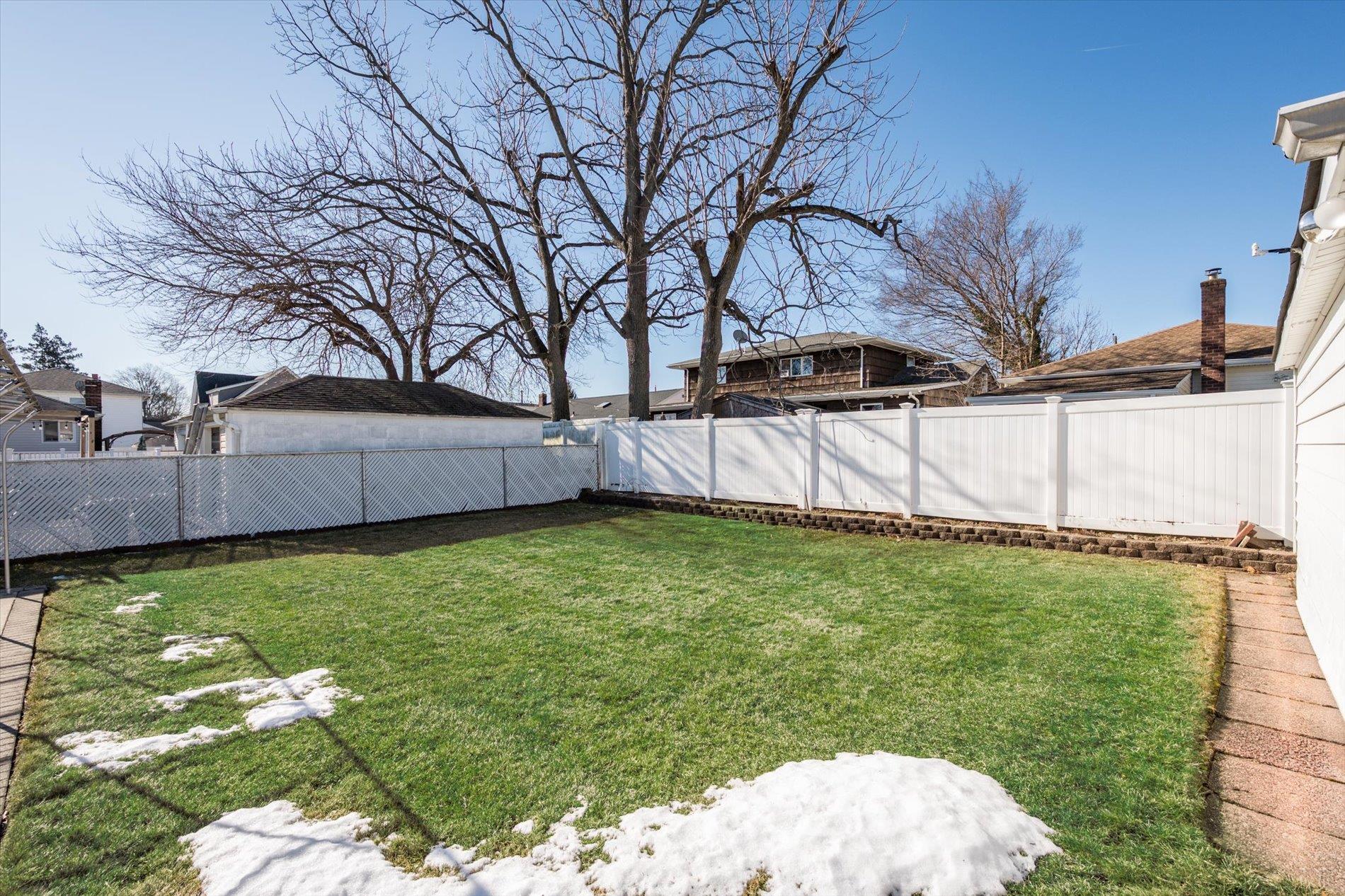 Single Family 3rd  Nassau County, NY 11714, MLS-820843-20