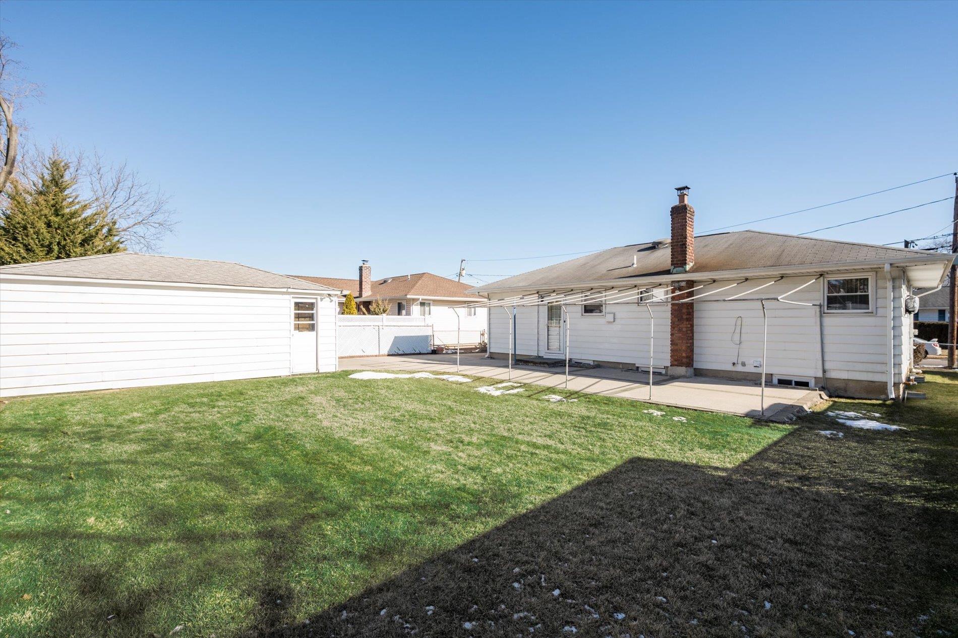Single Family 3rd  Nassau County, NY 11714, MLS-820843-21