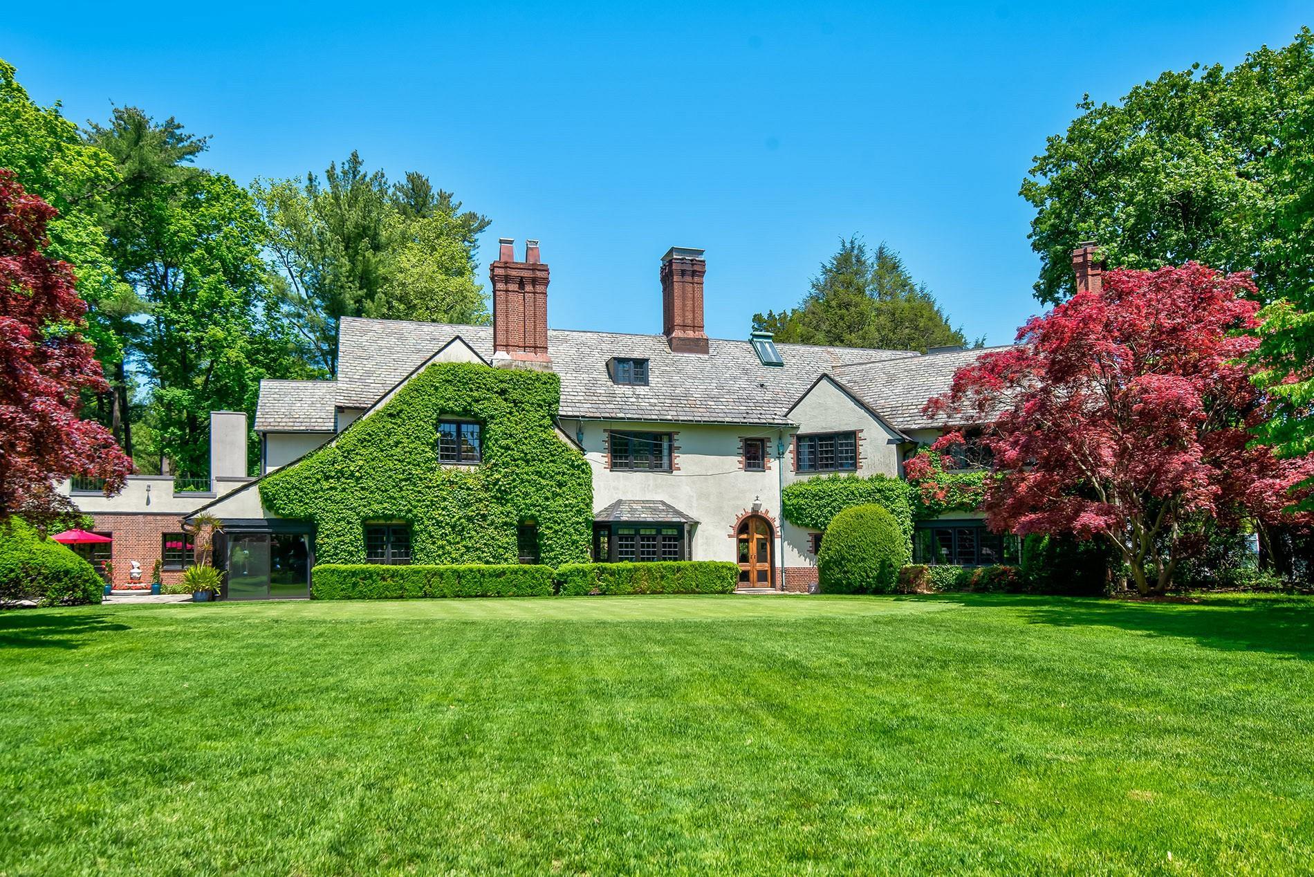 Single Family Piping Rock  Nassau County, NY 11560, MLS-820881-2
