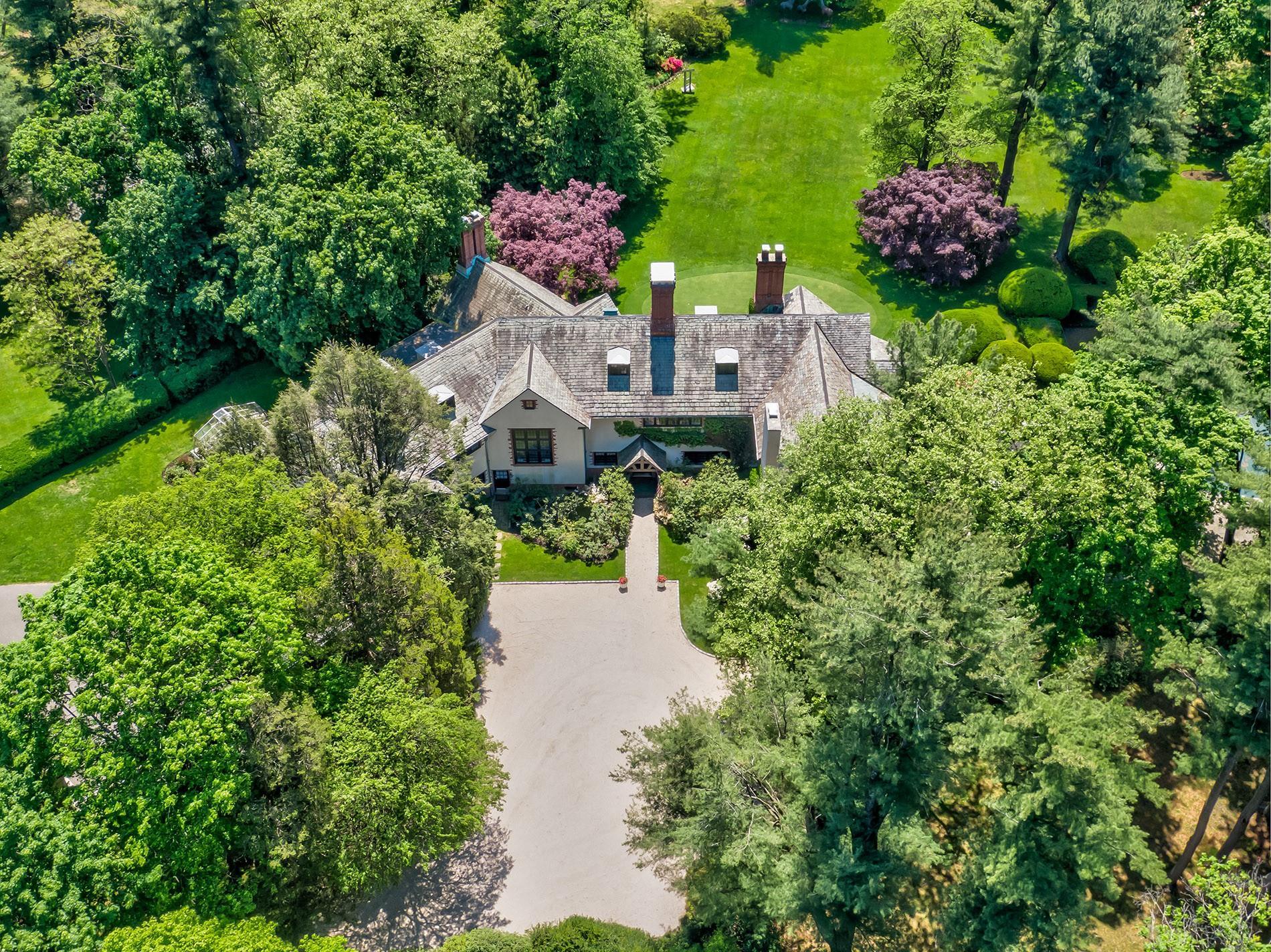 Single Family Piping Rock  Nassau County, NY 11560, MLS-820881-25