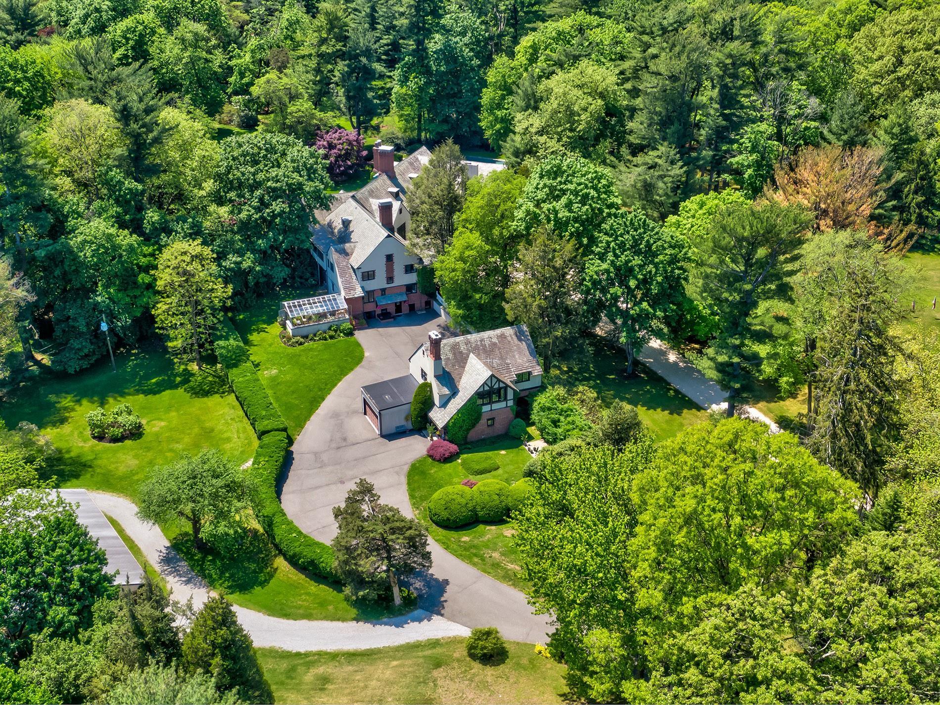 Single Family Piping Rock  Nassau County, NY 11560, MLS-820881-31