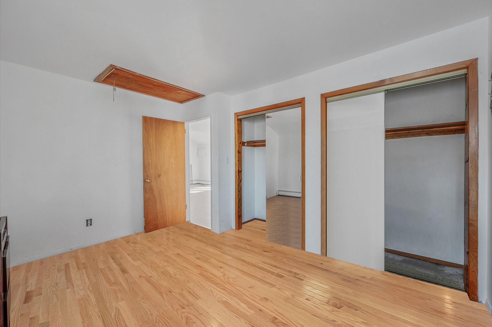 Single Family 148th  Queens, NY 11413, MLS-820892-15