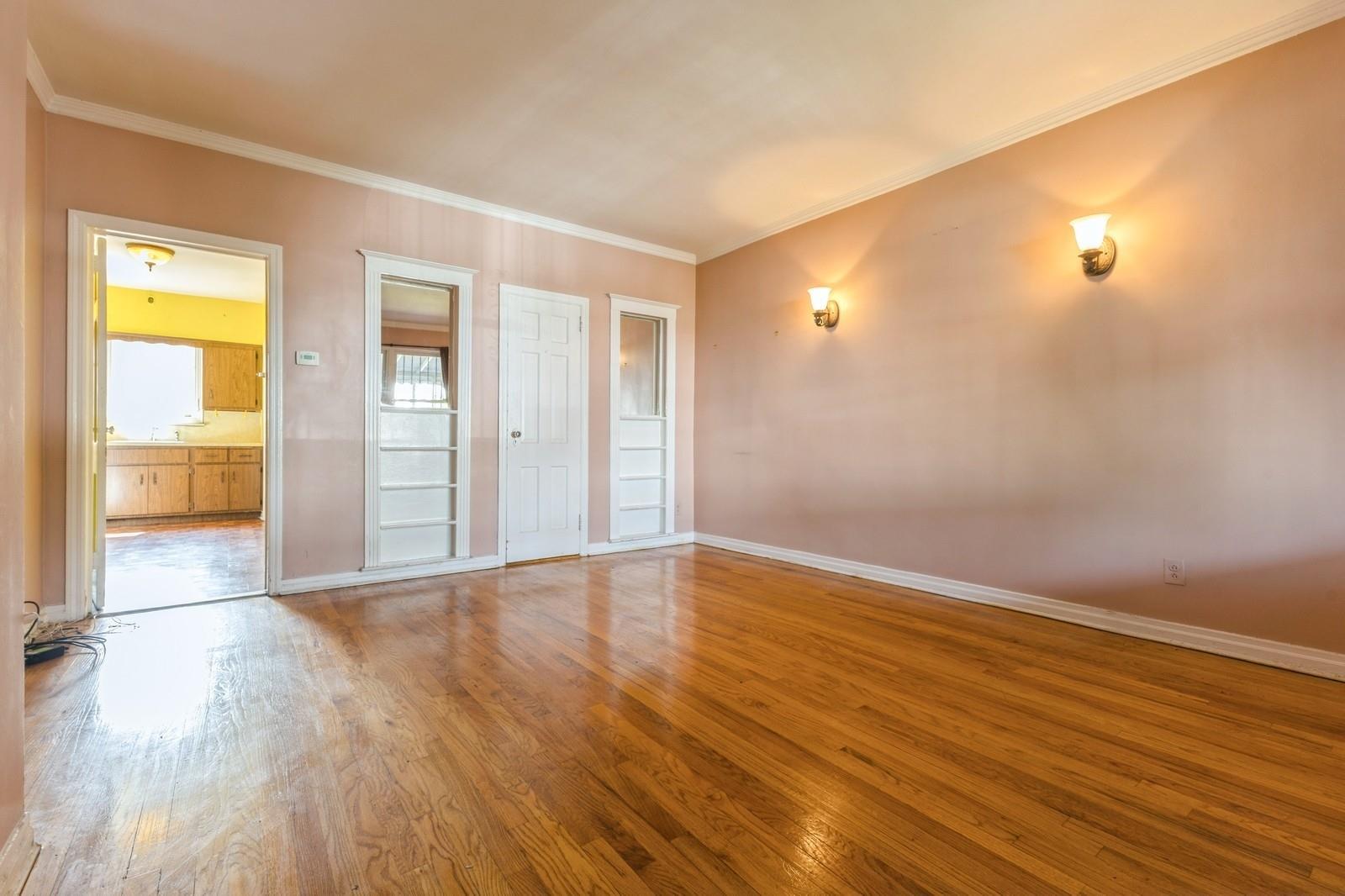 Single Family 82nd  Queens, NY 11379, MLS-820903-5