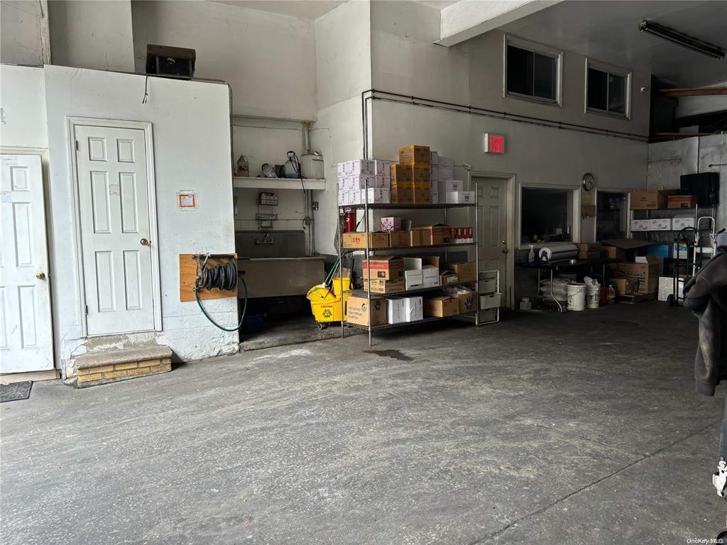 Commercial Sale Kingsland  Brooklyn, NY 11222, MLS-820907-5