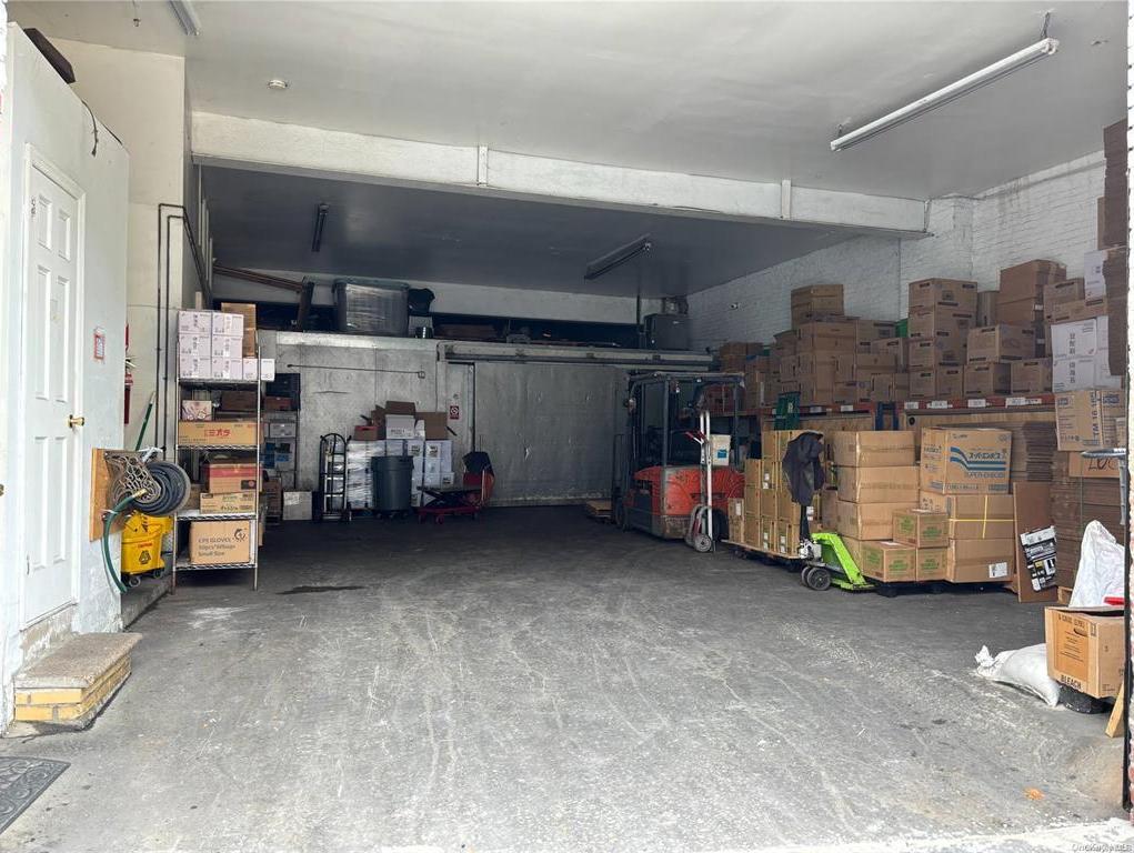 Commercial Sale Kingsland  Brooklyn, NY 11222, MLS-820907-6