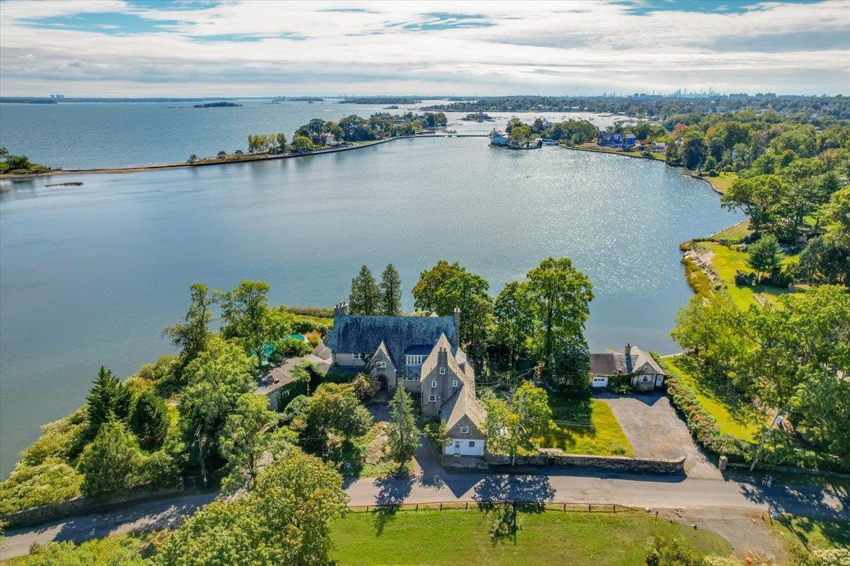 Single Family Pryer Manor  Westchester County, NY 10538, MLS-820943-2