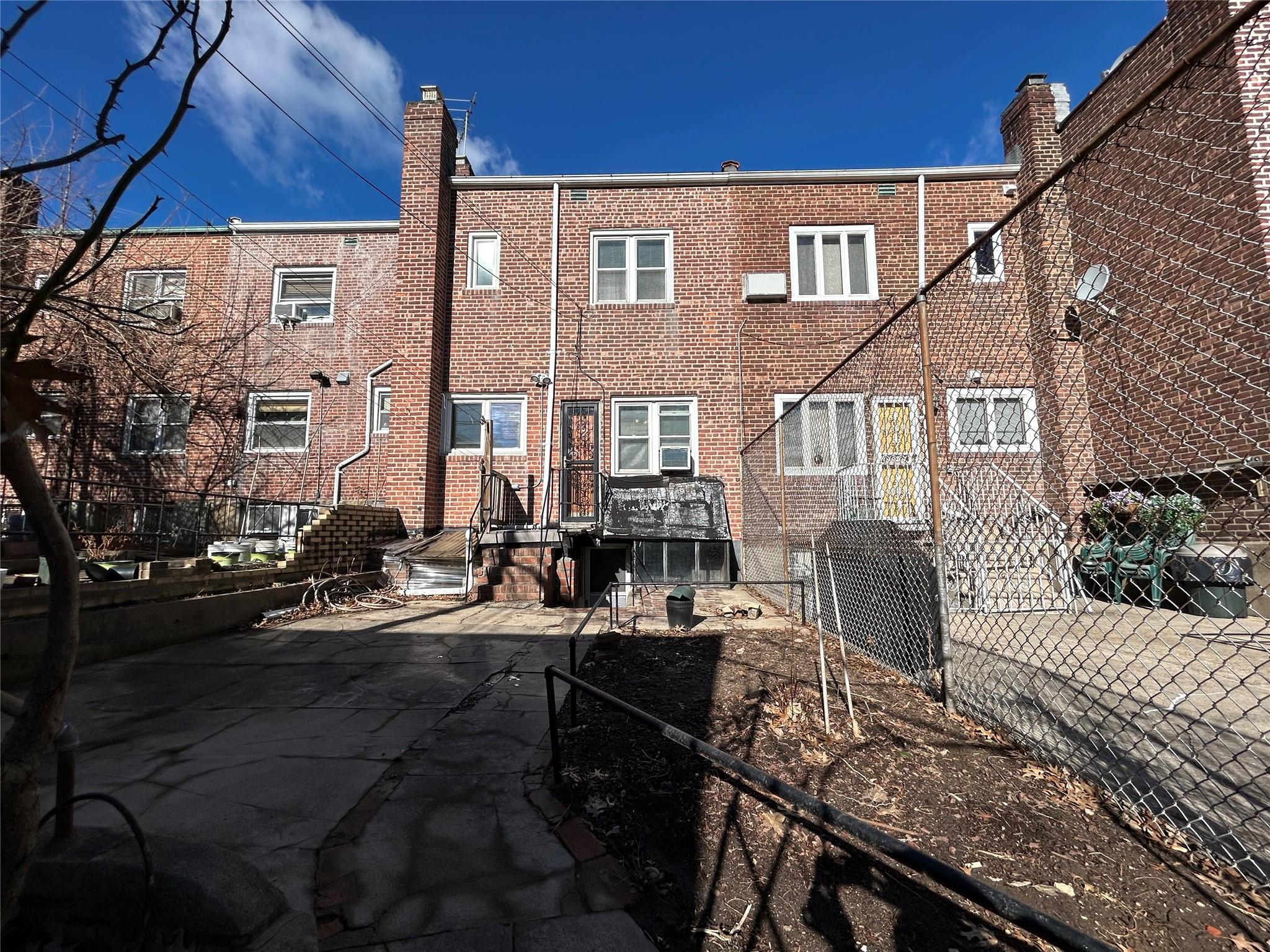 Single Family Eliot  Queens, NY 11379, MLS-820955-33
