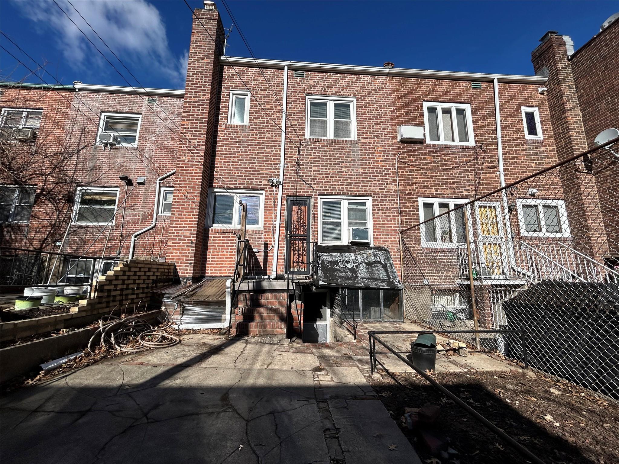 Single Family Eliot  Queens, NY 11379, MLS-820955-34