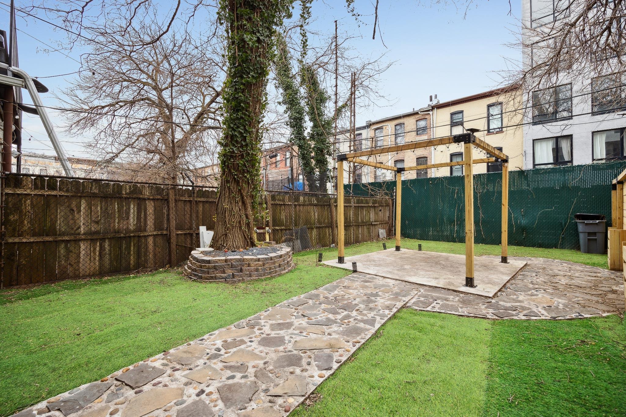 Single Family Quincy  Brooklyn, NY 11221, MLS-820971-20