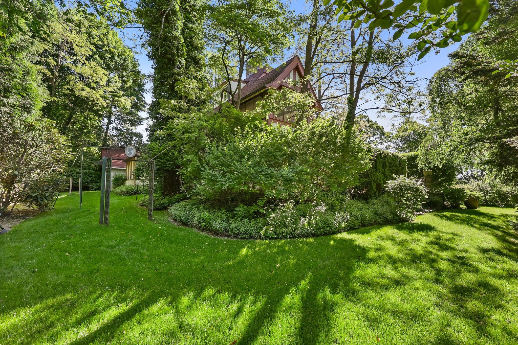 Single Family Ridge  Westchester County, NY 10708, MLS-820993-18