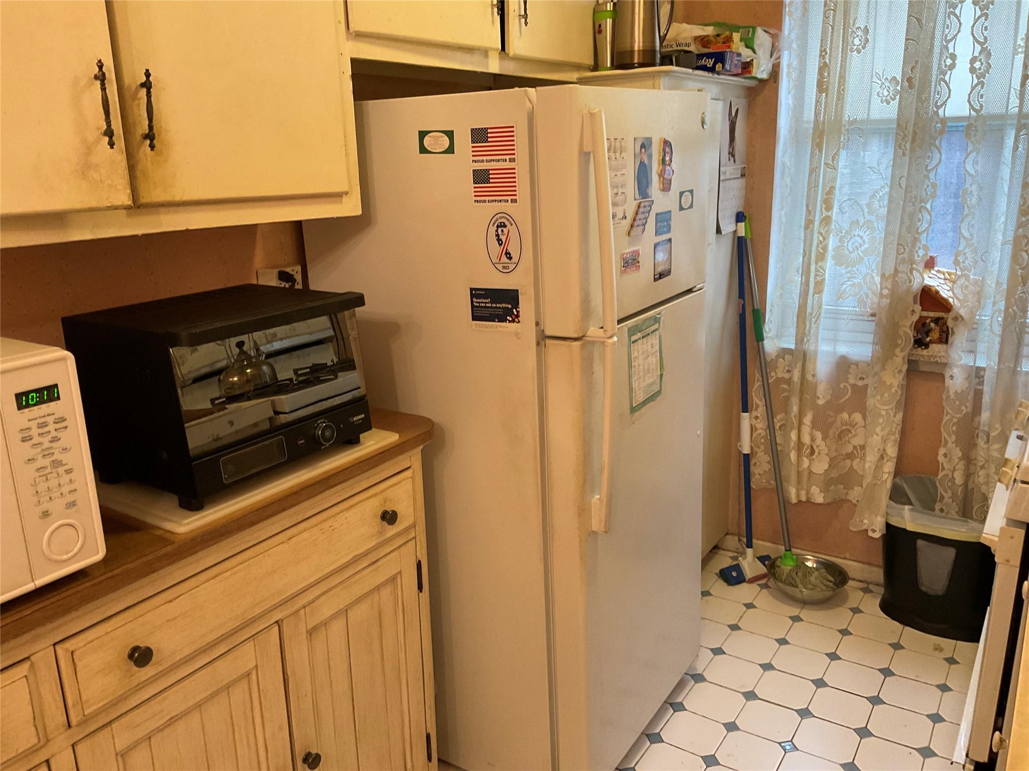 Coop Grand  Manhattan, NY 10002, MLS-821040-8