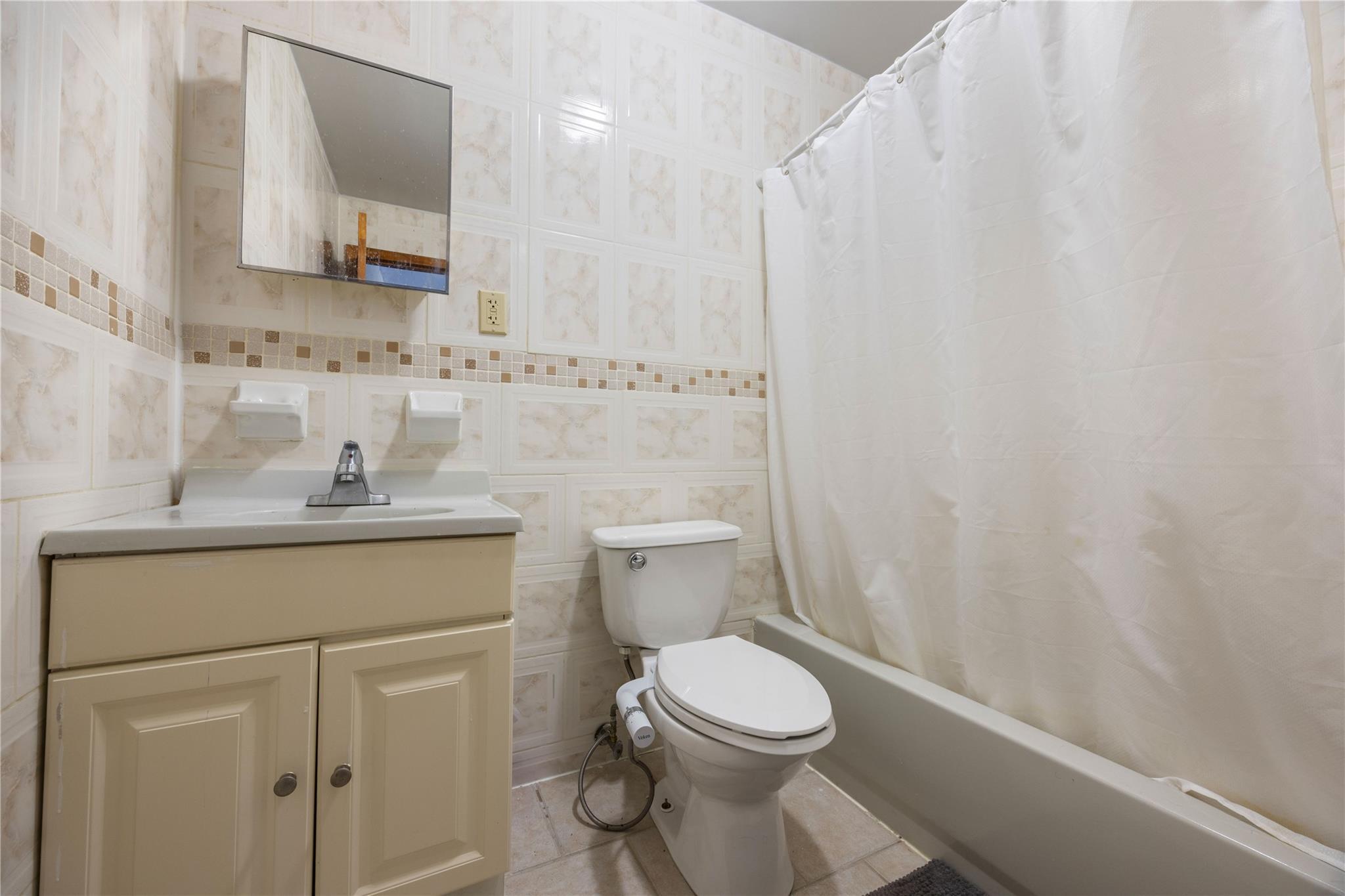 Single Family 136th  Bronx, NY 10454, MLS-821111-11