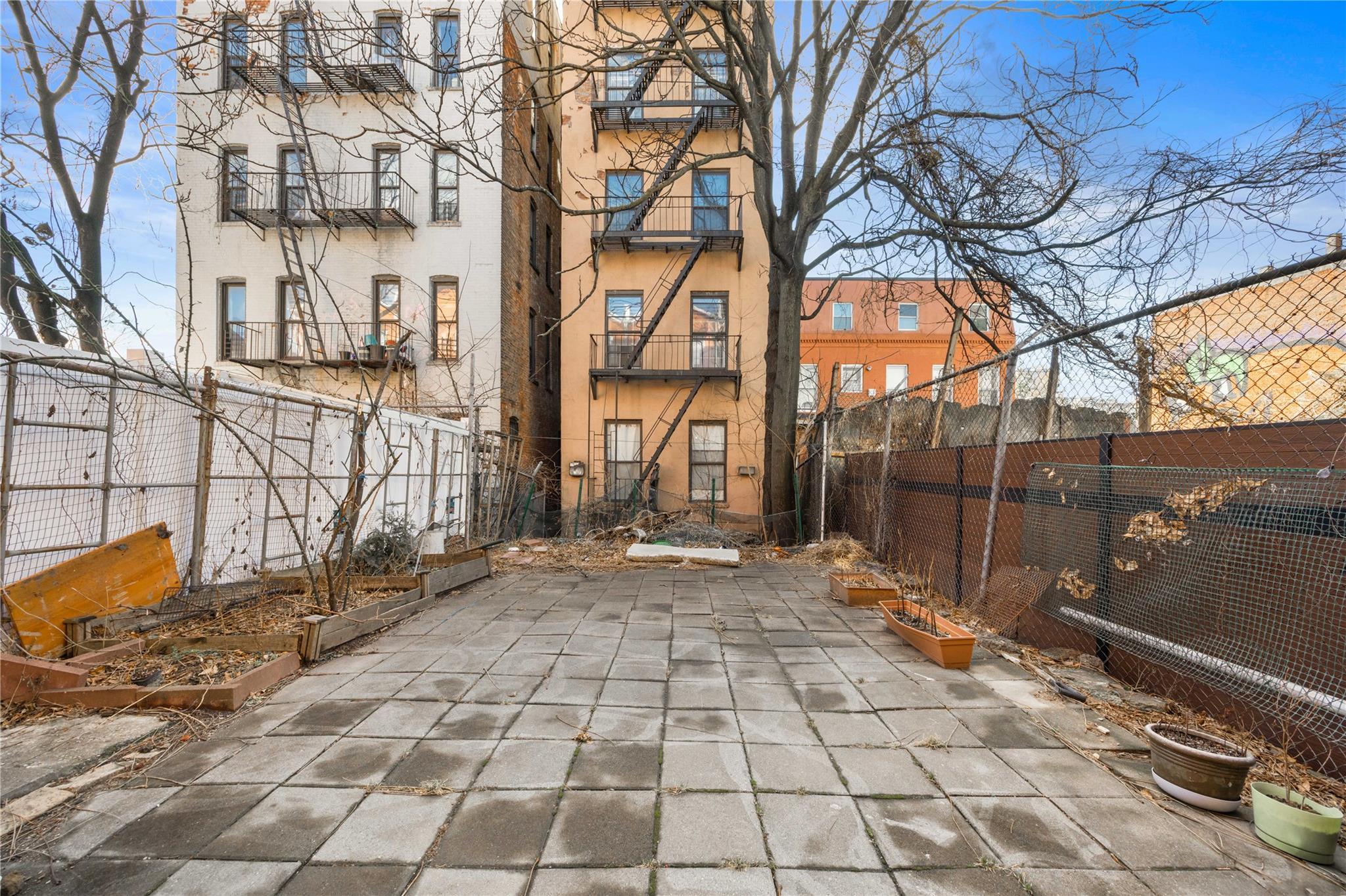 Single Family 136th  Bronx, NY 10454, MLS-821111-21
