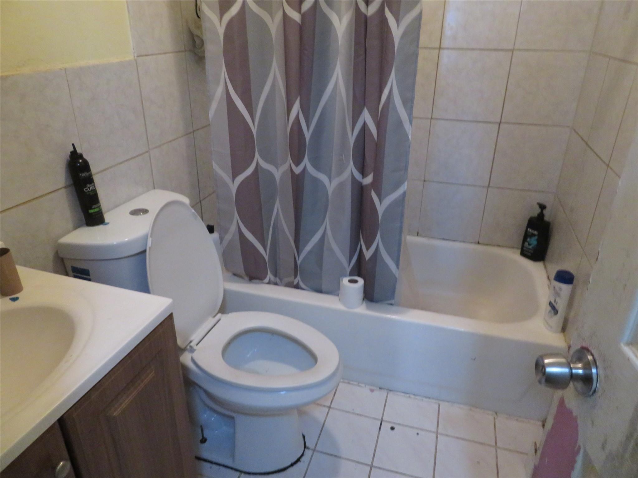 Single Family Francis Lewis  Queens, NY 11429, MLS-821130-18
