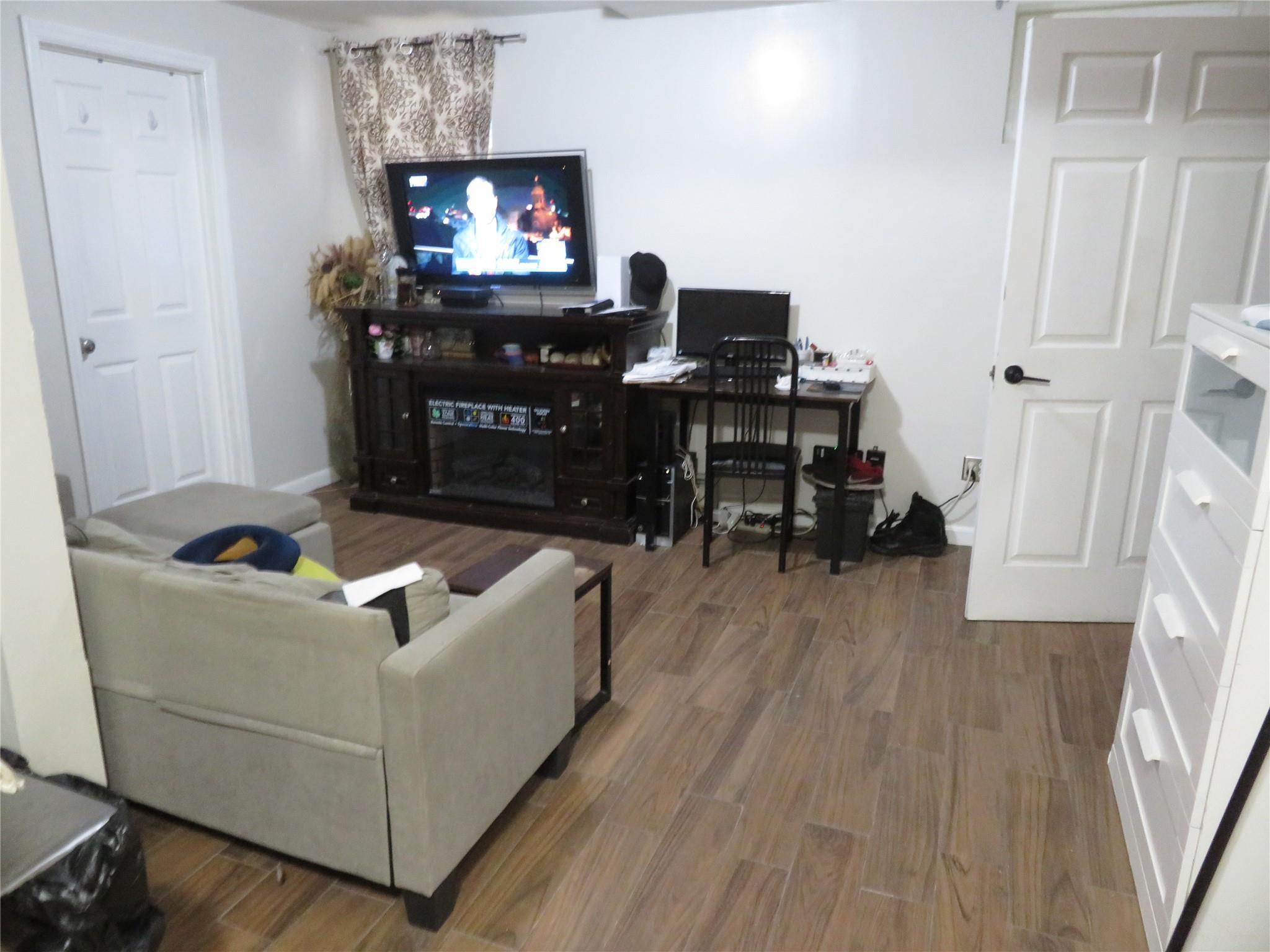 Single Family Francis Lewis  Queens, NY 11429, MLS-821130-4