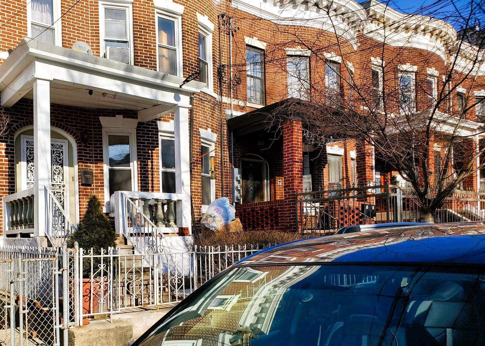 Single Family Charlotte  Queens, NY 11385, MLS-821145-21