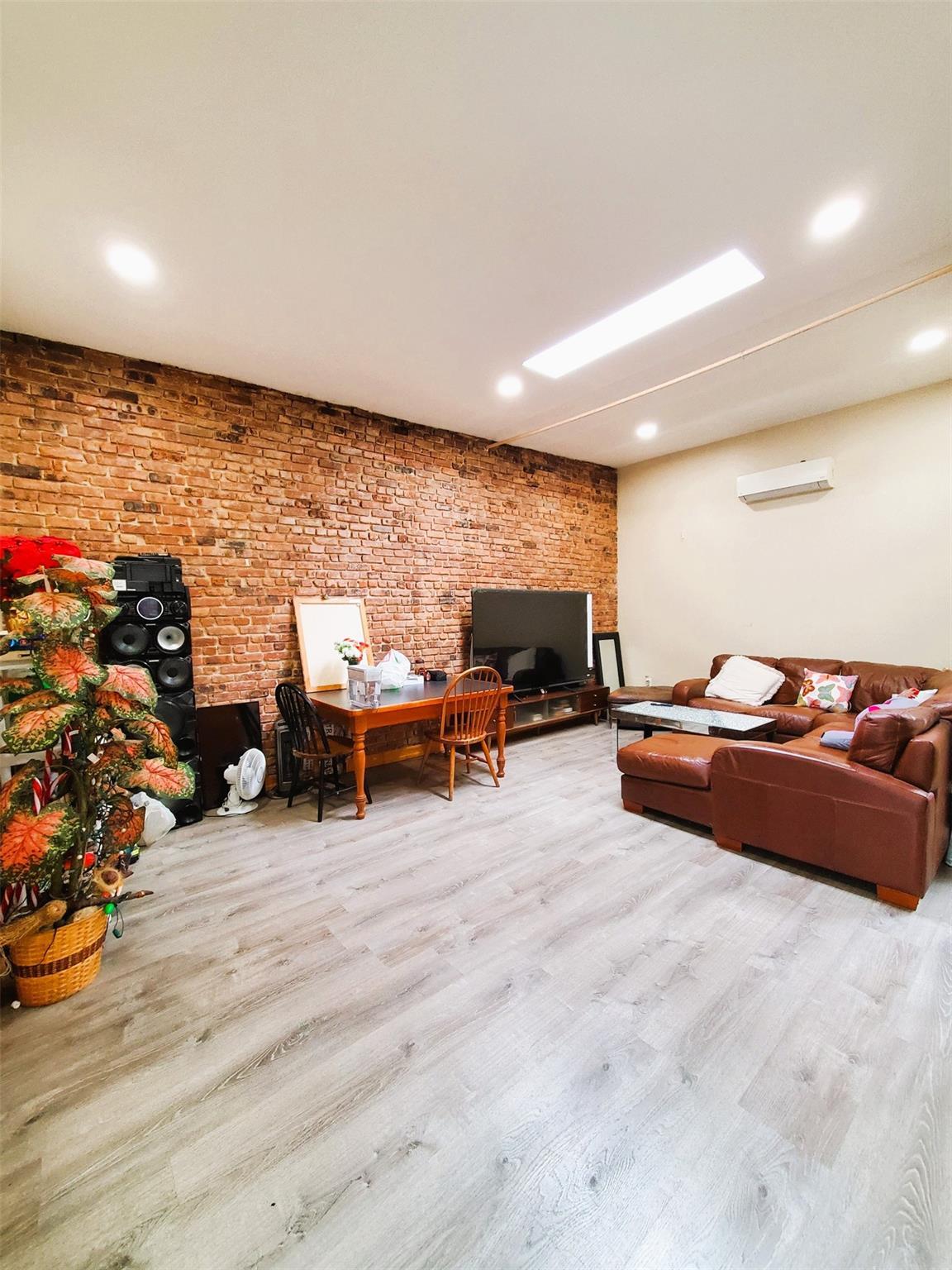 Single Family Charlotte  Queens, NY 11385, MLS-821145-7