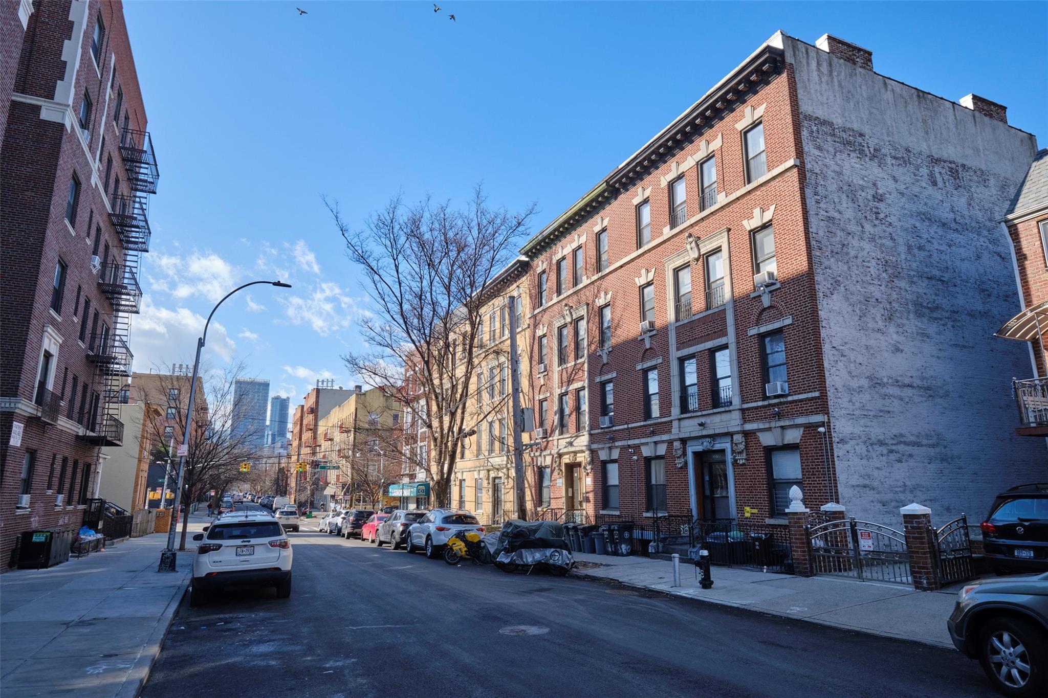 Single Family 30th Street  Queens, NY 11106, MLS-821390-10
