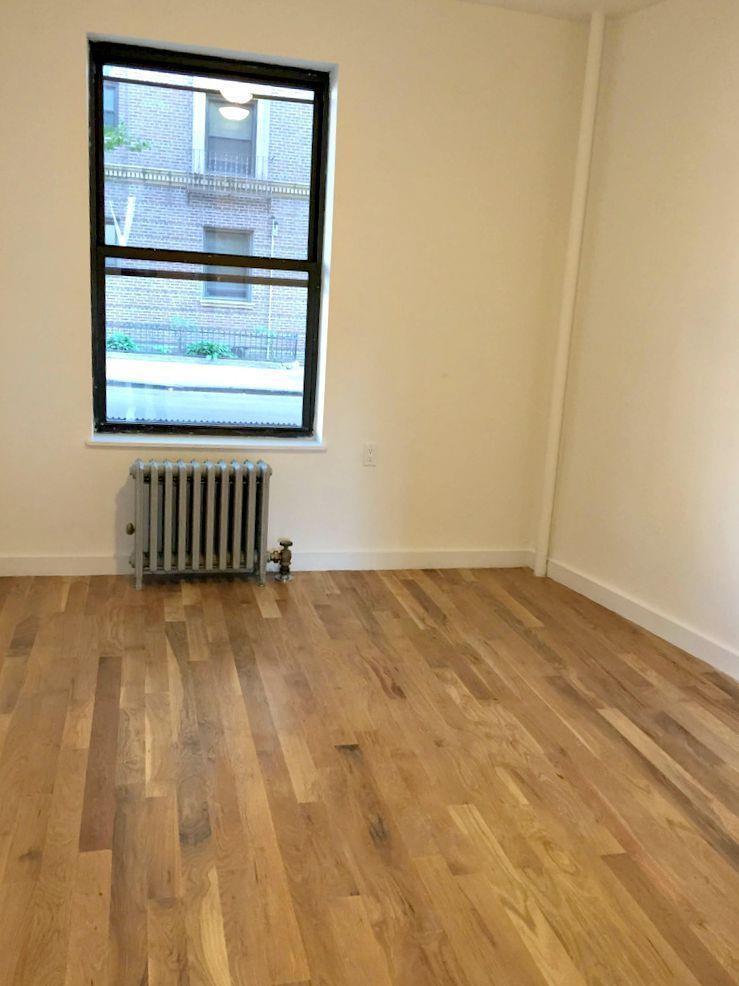 Single Family 30th Street  Queens, NY 11106, MLS-821390-16