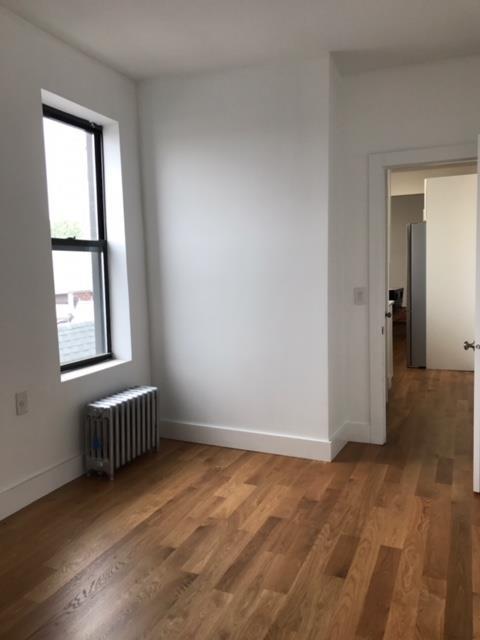 Single Family 30th Street  Queens, NY 11106, MLS-821390-19