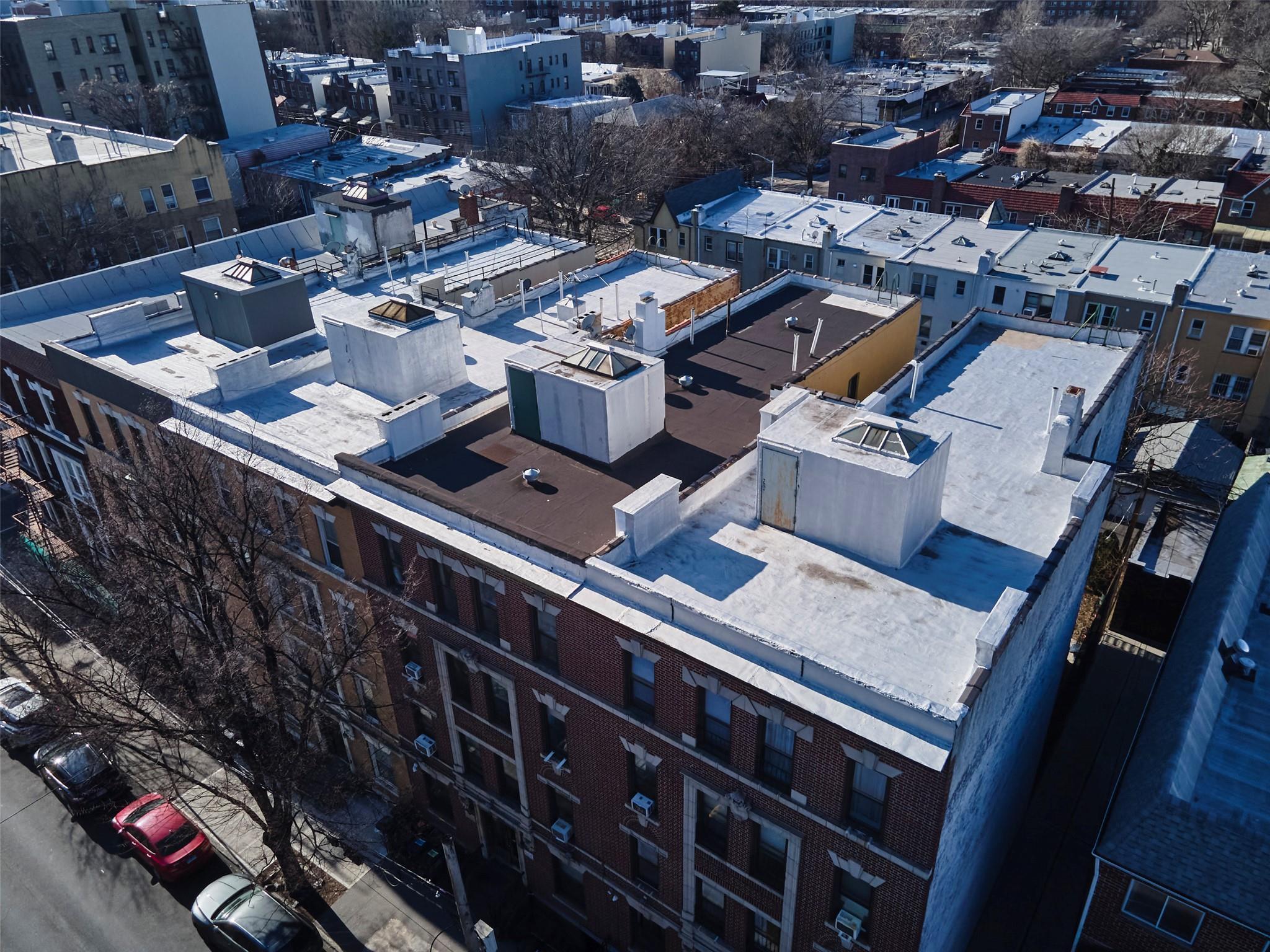 Single Family 30th Street  Queens, NY 11106, MLS-821390-8