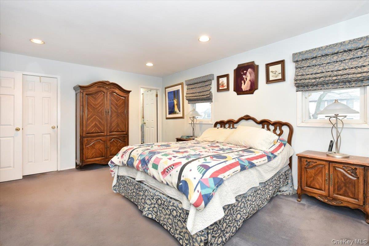 Single Family Sherwood Nassau County, NY 11581, MLS-821399-20