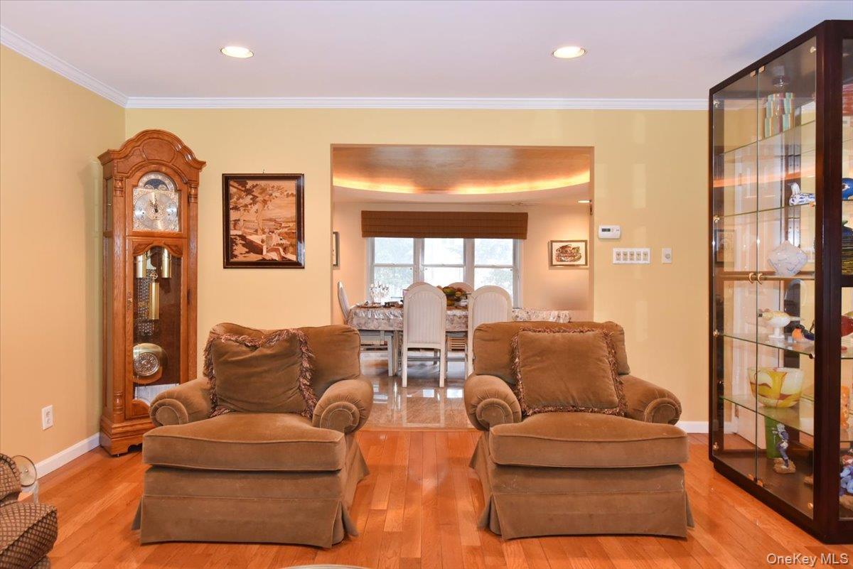 Single Family Sherwood Nassau County, NY 11581, MLS-821399-7