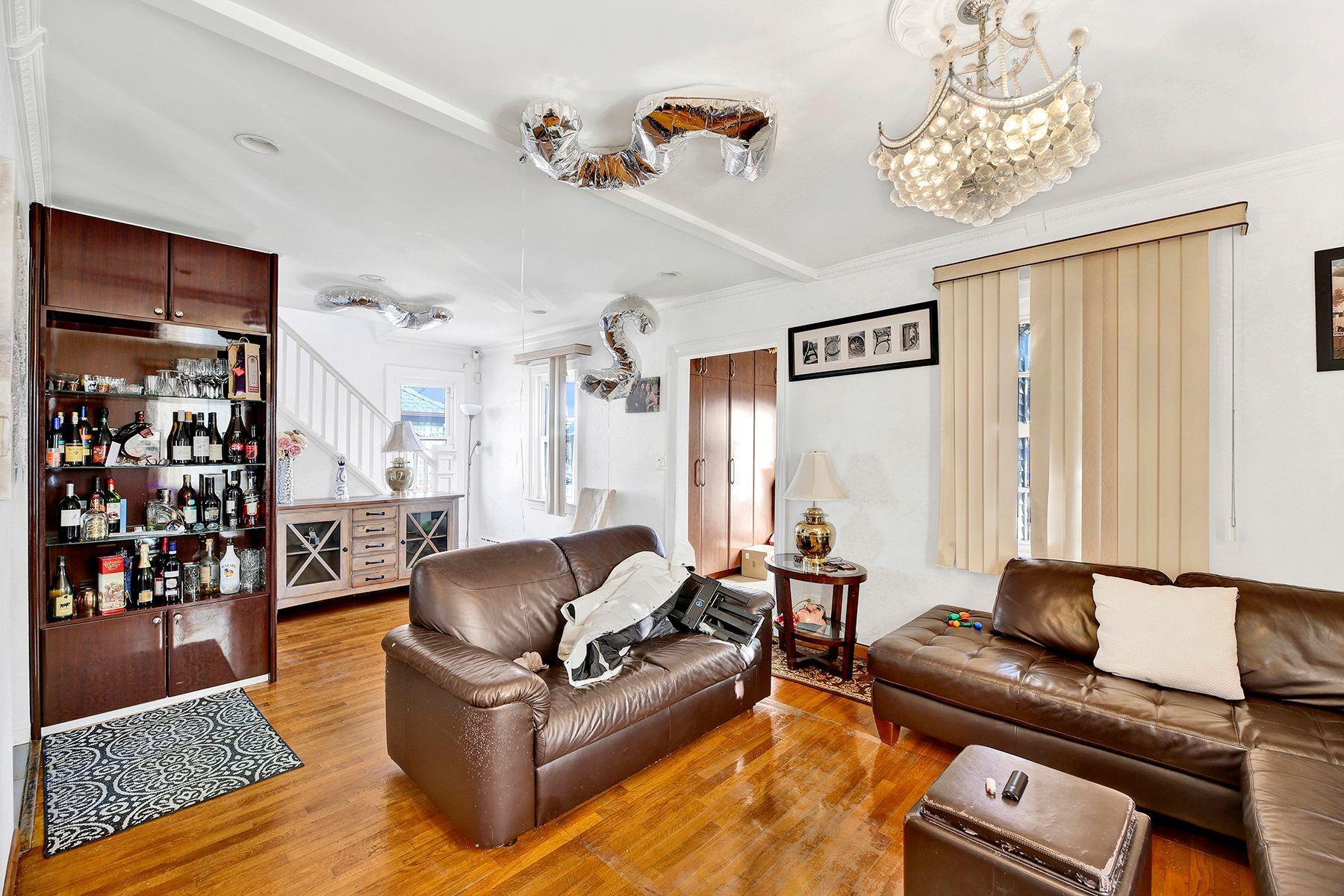 Single Family 62  Queens, NY 11375, MLS-821447-6