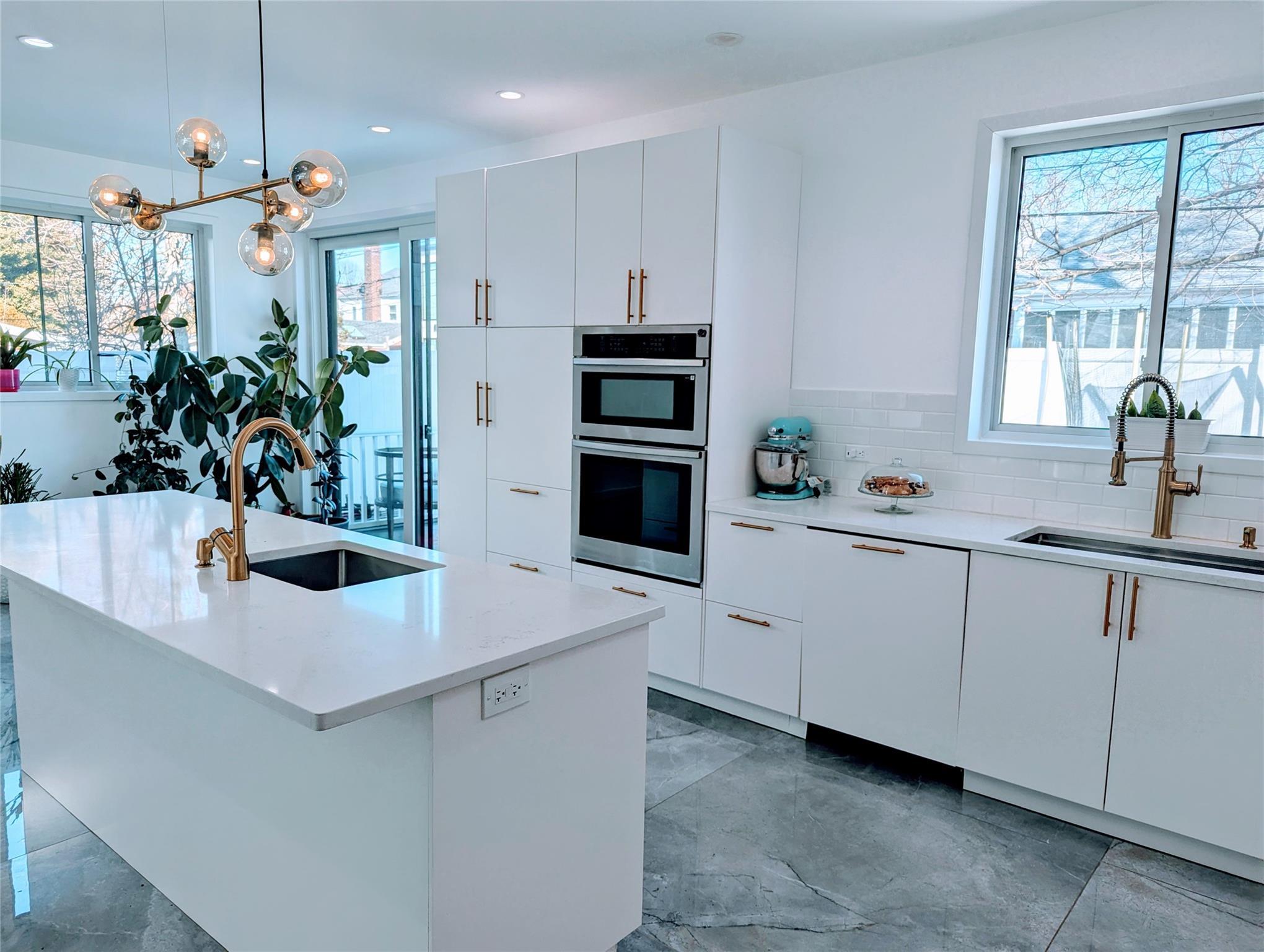 Single Family 208  Queens, NY 11427, MLS-821473-10