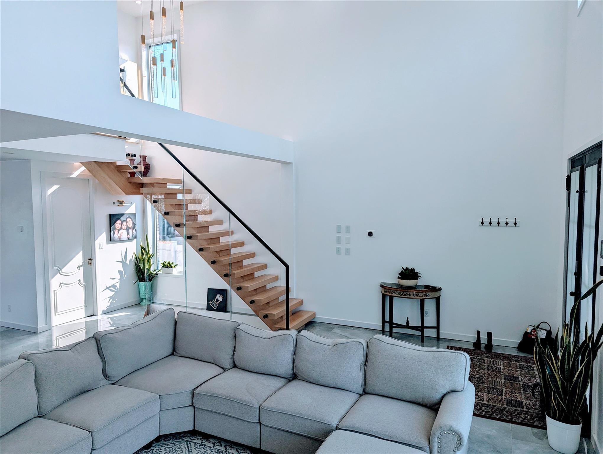 Single Family 208  Queens, NY 11427, MLS-821473-4