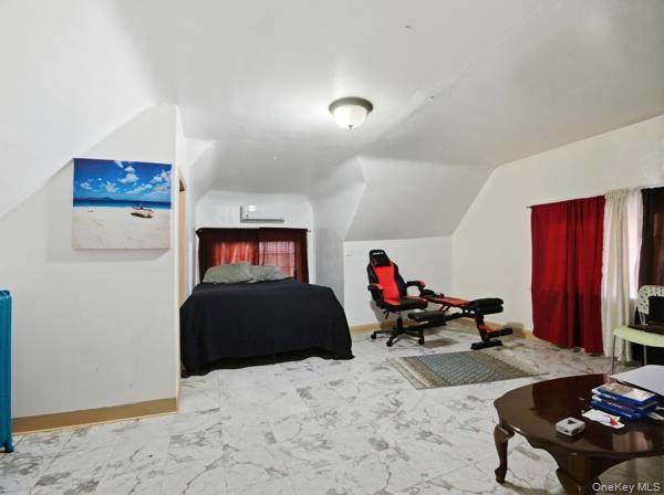 Single Family Devoe  Bronx, NY 10468, MLS-821479-16