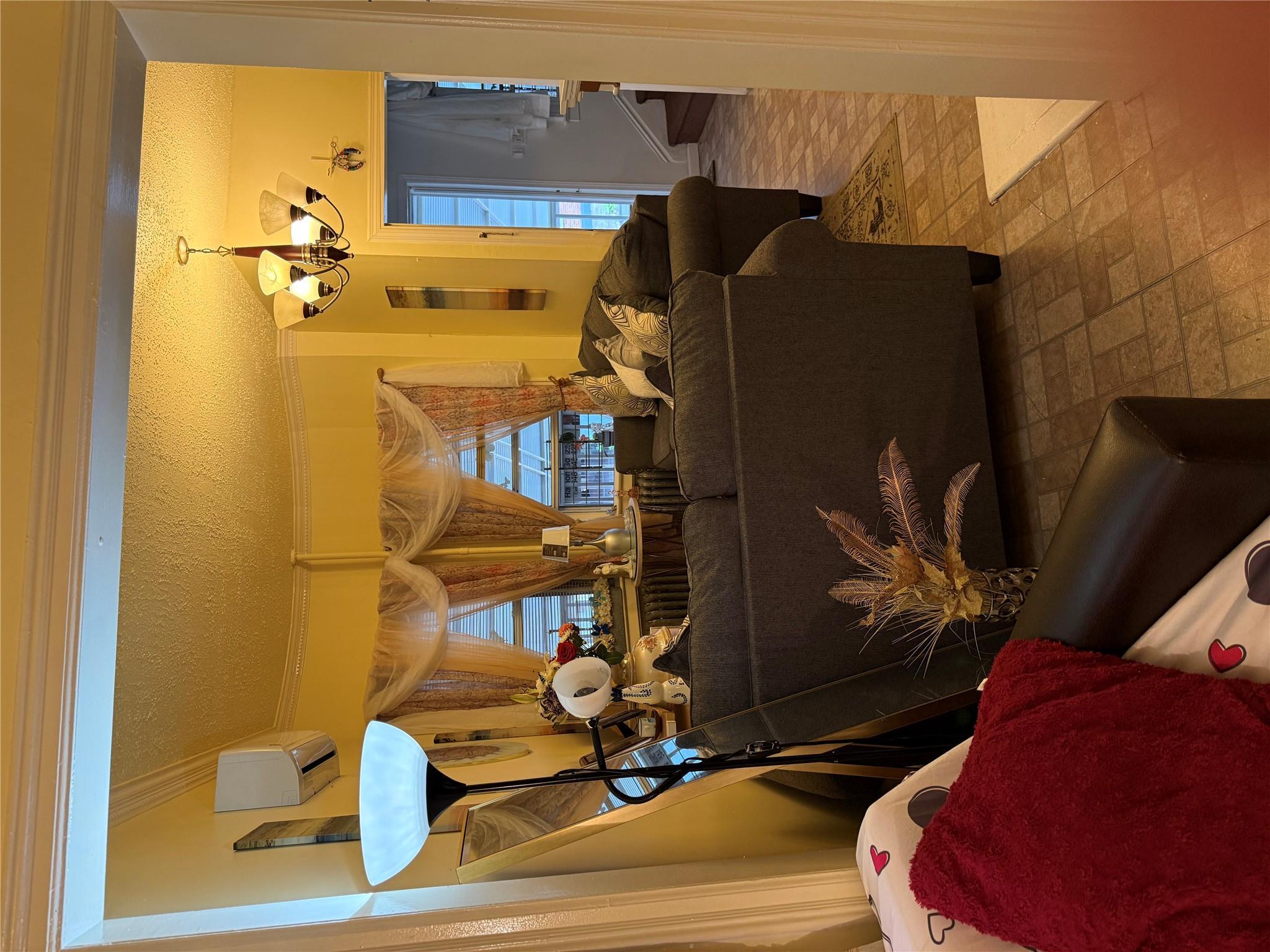 Single Family Devoe  Bronx, NY 10468, MLS-821479-3
