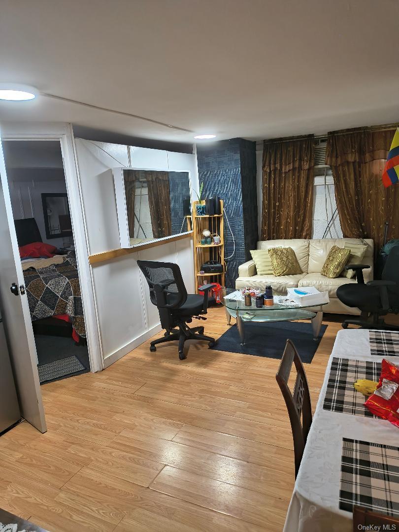 Single Family 31  Queens, NY 11369, MLS-821530-9