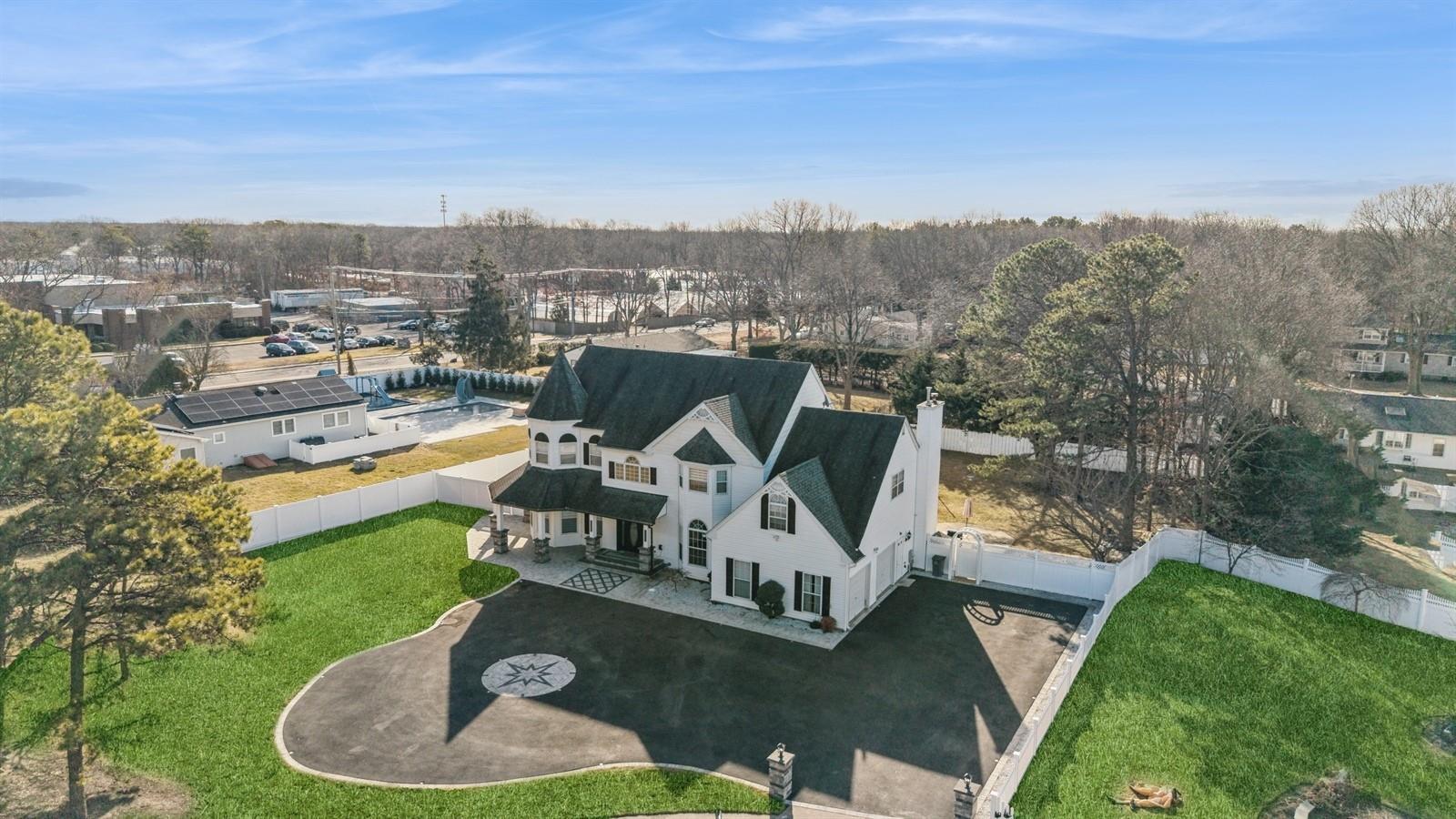 Single Family Blackpine  Suffolk County, NY 11742, MLS-821531-34