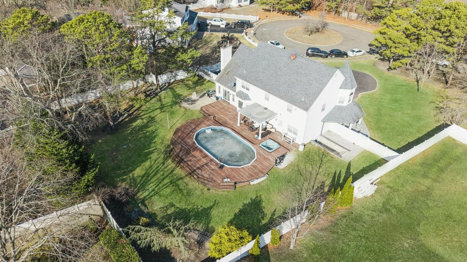 Single Family Blackpine  Suffolk County, NY 11742, MLS-821531-35