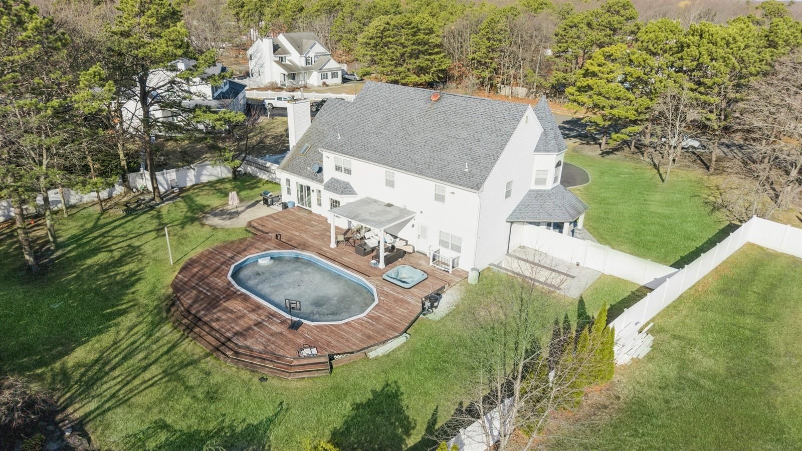 Single Family Blackpine  Suffolk County, NY 11742, MLS-821531-43