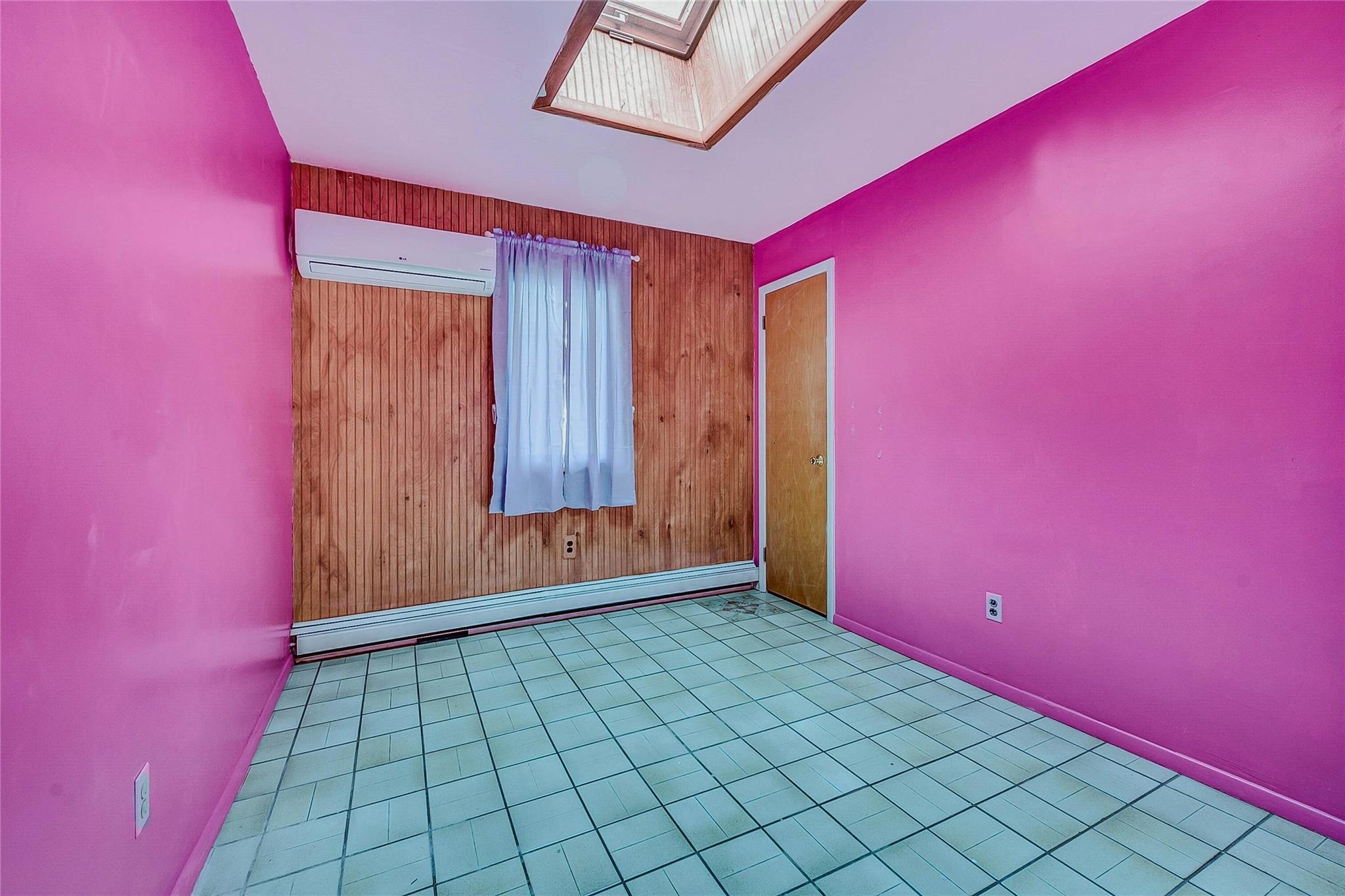 Single Family Baybright  Suffolk County, NY 11967, MLS-821535-18