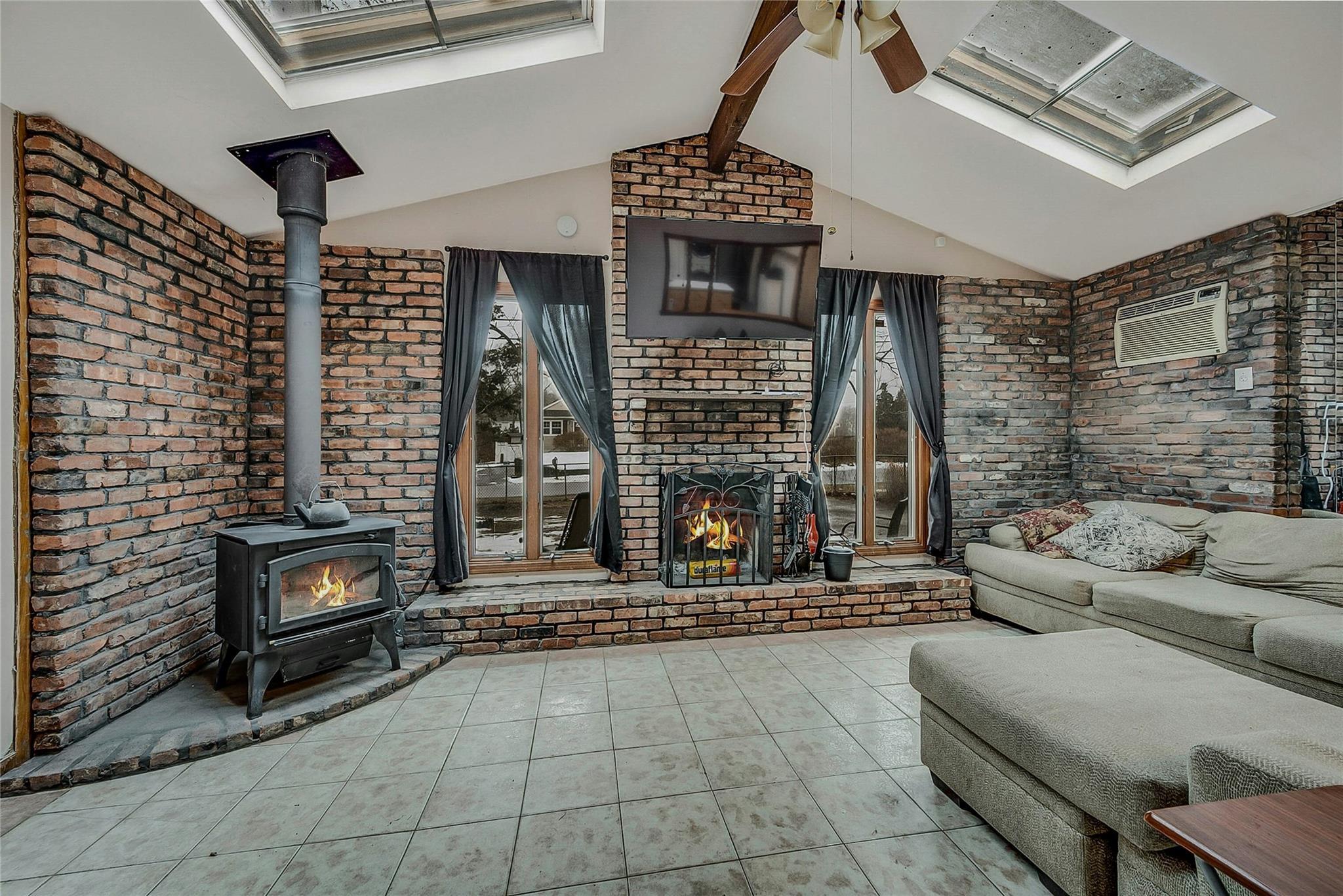 Single Family Baybright  Suffolk County, NY 11967, MLS-821535-3