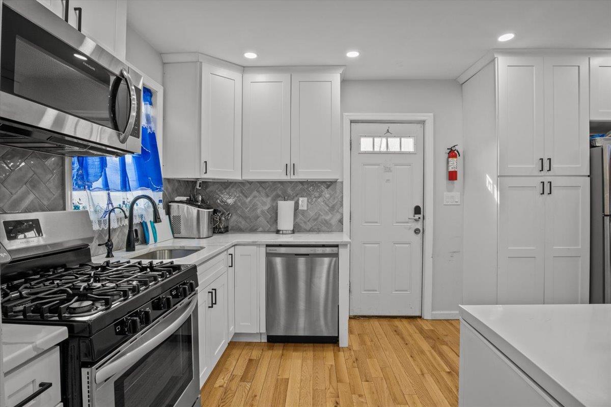 Single Family 115th Road  Queens, NY 11411, MLS-821547-5
