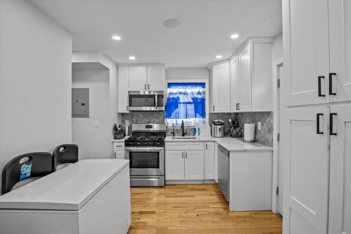 Single Family 115th Road  Queens, NY 11411, MLS-821547-6