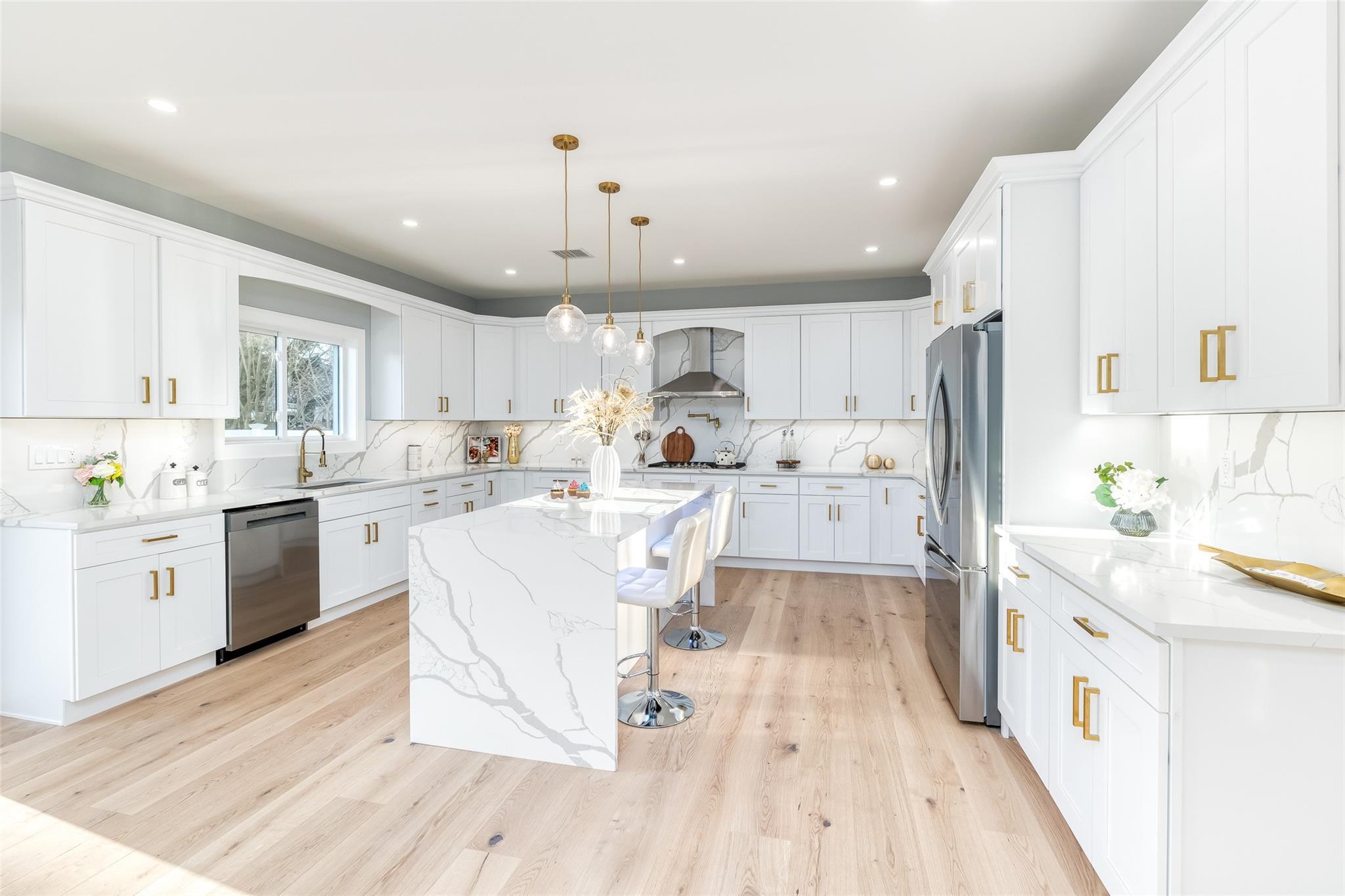 Single Family Crown  Nassau County, NY 11590, MLS-821604-38