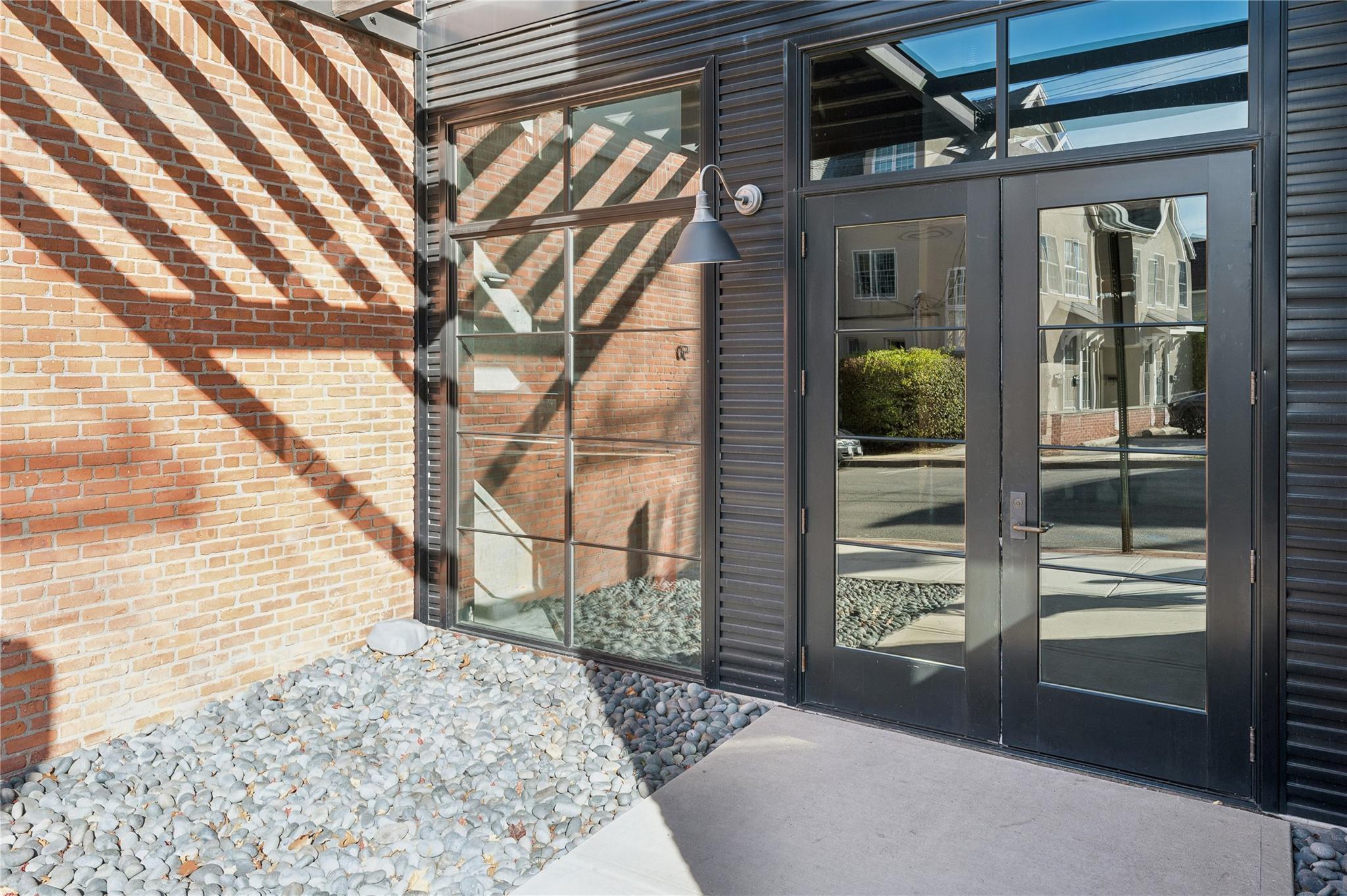 Condo Chestnut  Westchester County, NY 10522, MLS-821698-3