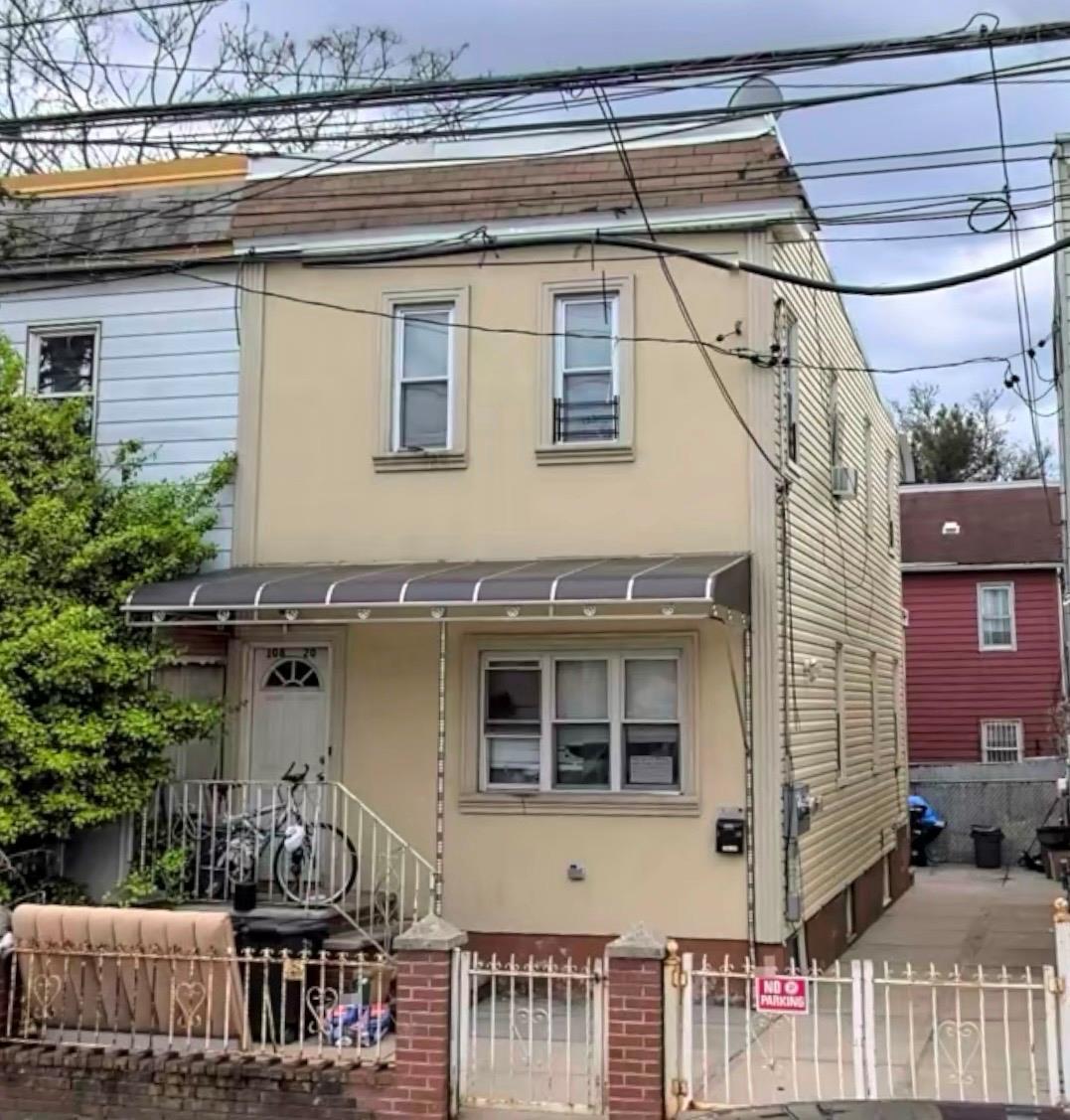 Single Family 34th Ave  Queens, NY 11368, MLS-821710-2
