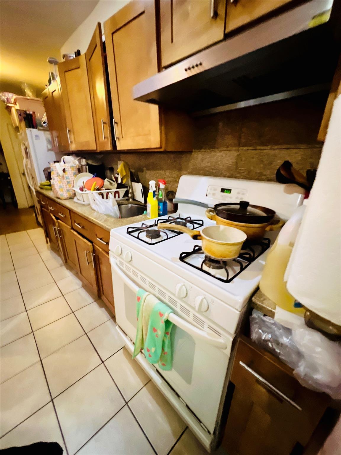 Single Family 34th Ave  Queens, NY 11368, MLS-821710-3