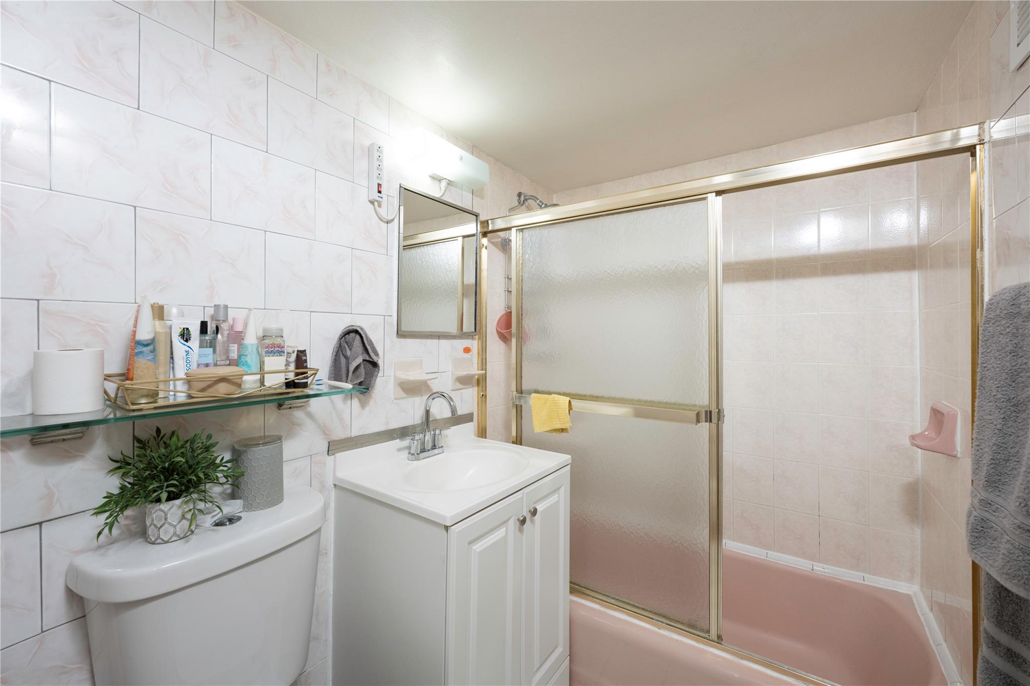Single Family Lockwood  Westchester County, NY 10701, MLS-821721-21