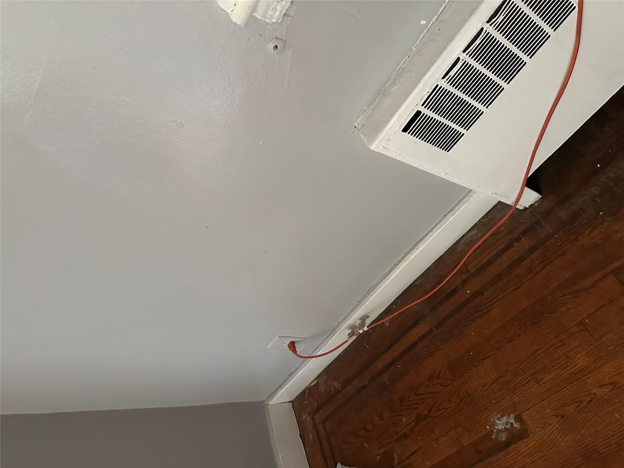 Single Family East 213rd Street  Bronx, NY 10467, MLS-821734-4