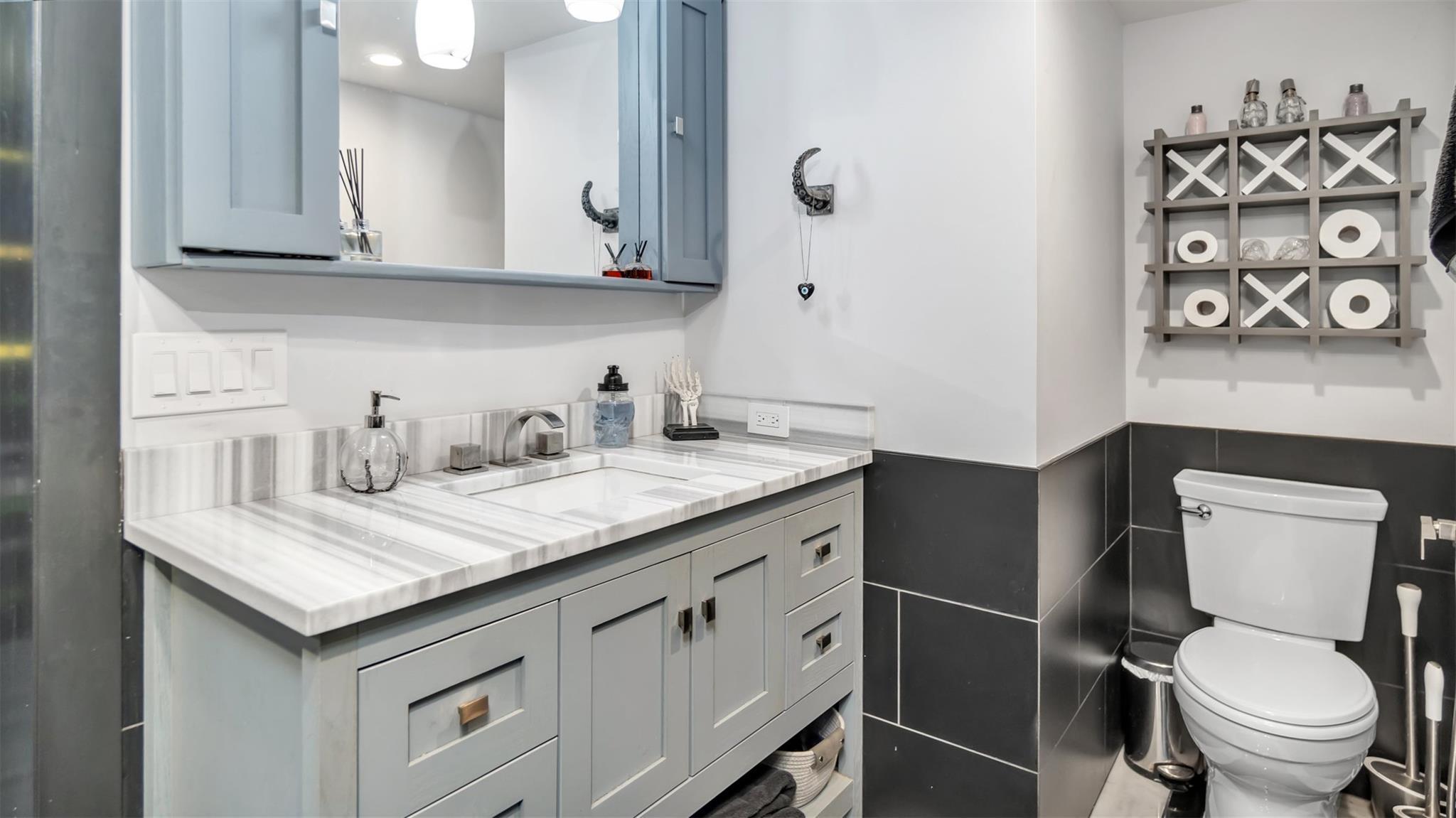 Single Family Quogue Riverhead  Suffolk County, NY 11942, MLS-821813-22