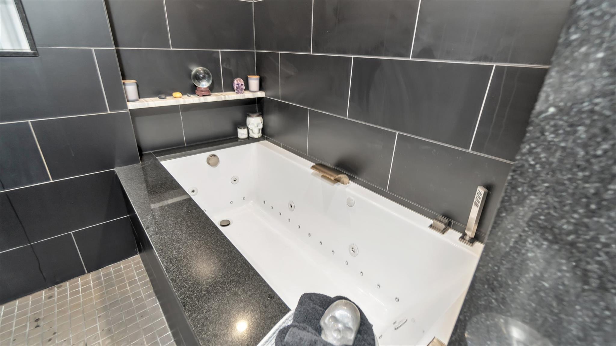 Single Family Quogue Riverhead  Suffolk County, NY 11942, MLS-821813-24