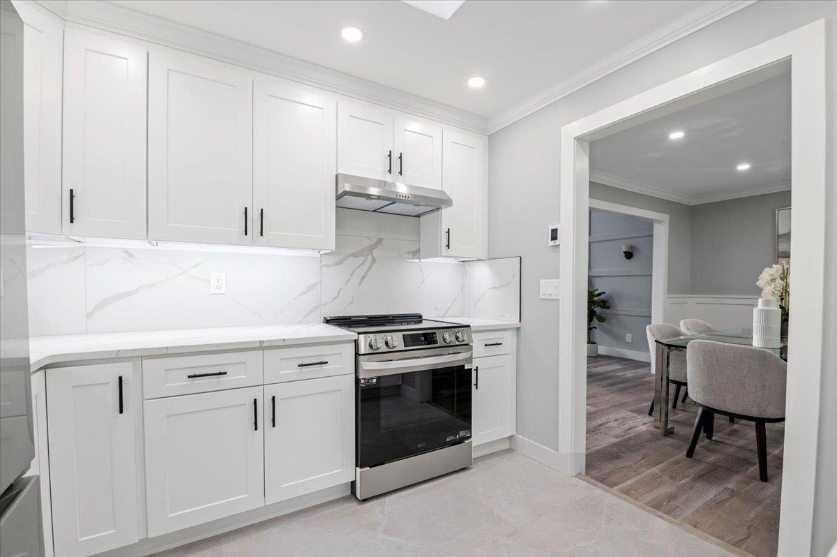 Single Family Fairway  Suffolk County, NY 11724, MLS-821825-2